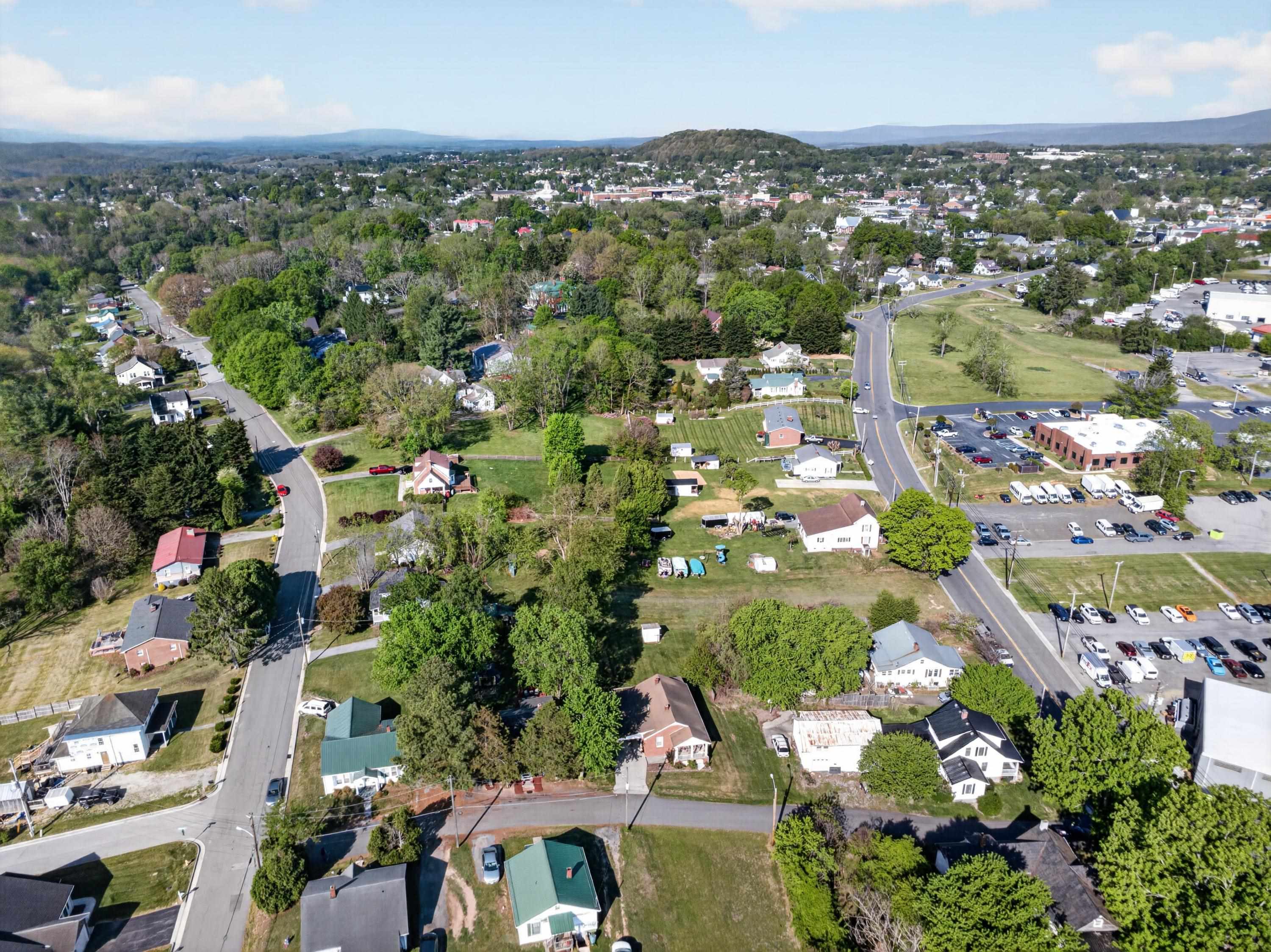 175 Lahue Drive Wytheville VA 24382