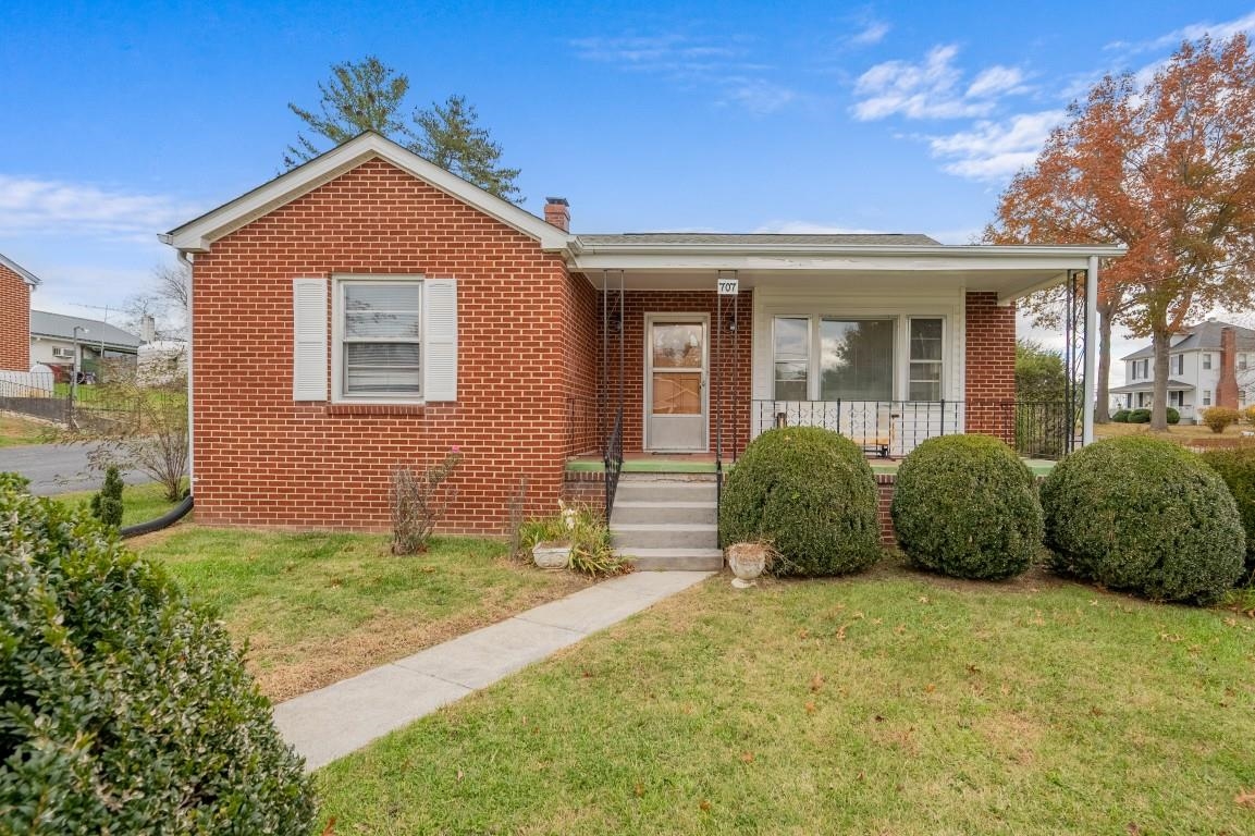 707 Pendleton Street Radford VA 24141