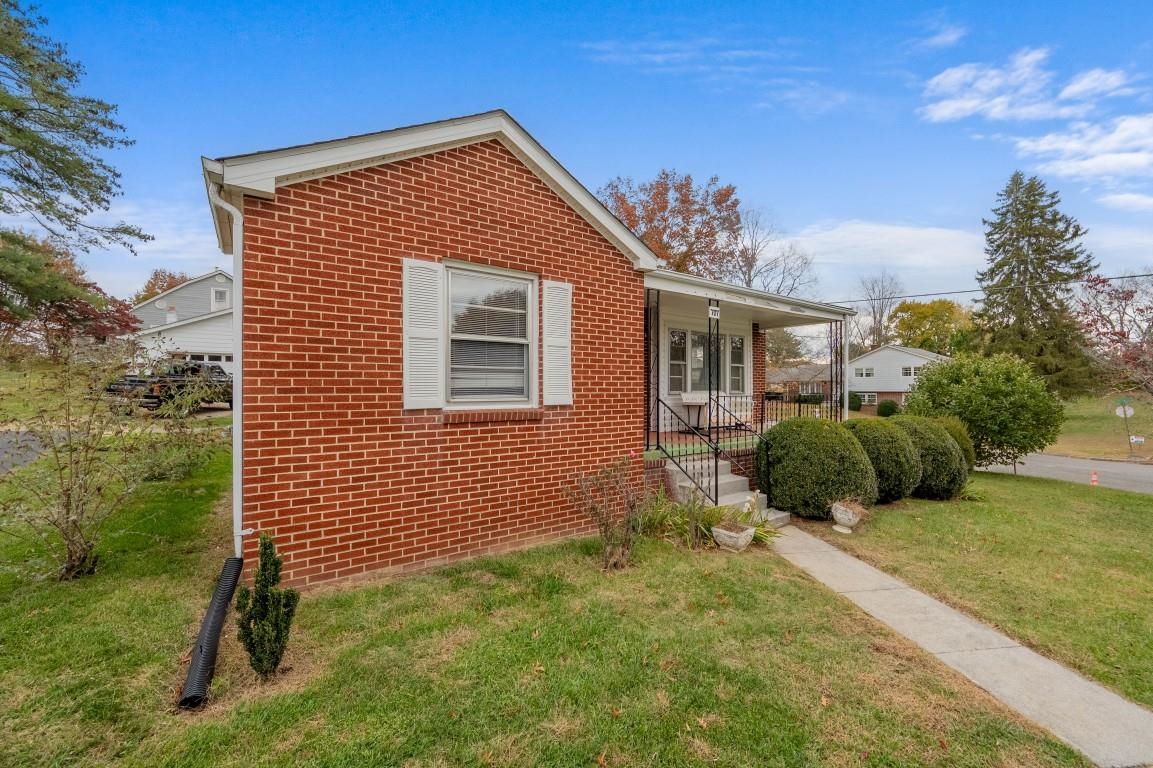 707 Pendleton Street Radford VA 24141