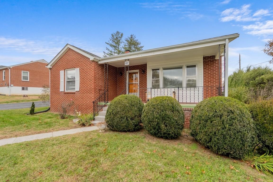 707 Pendleton Street Radford VA 24141