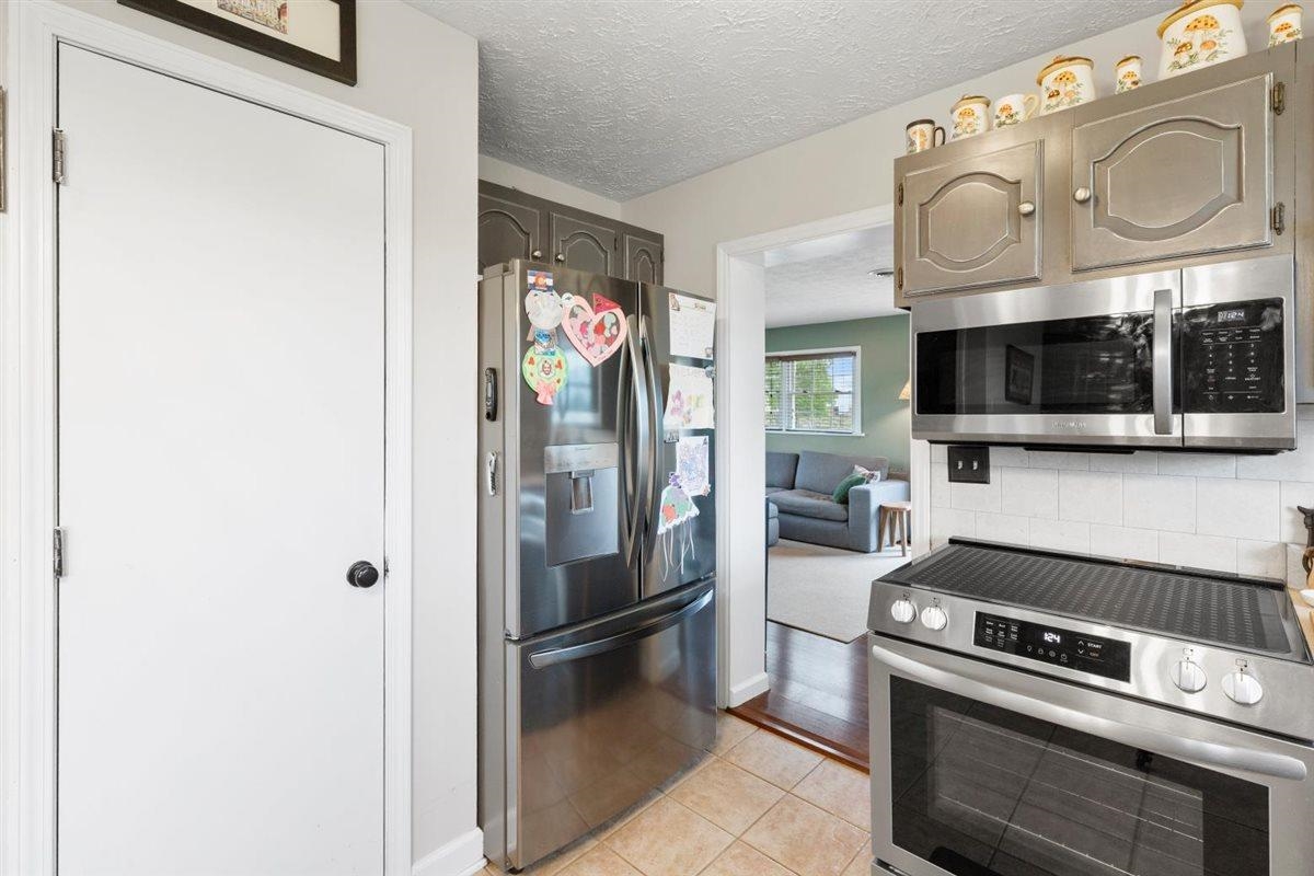 5739 Ridgewood Place Street Pulaski VA 24301