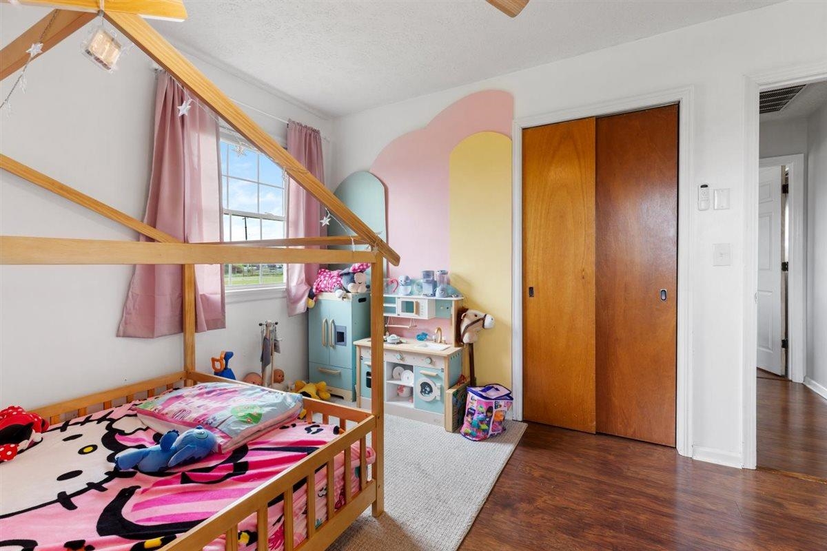 5739 Ridgewood Place Street Pulaski VA 24301