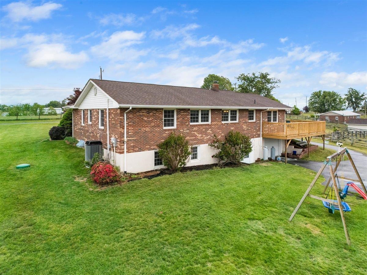 5739 Ridgewood Place Street Pulaski VA 24301