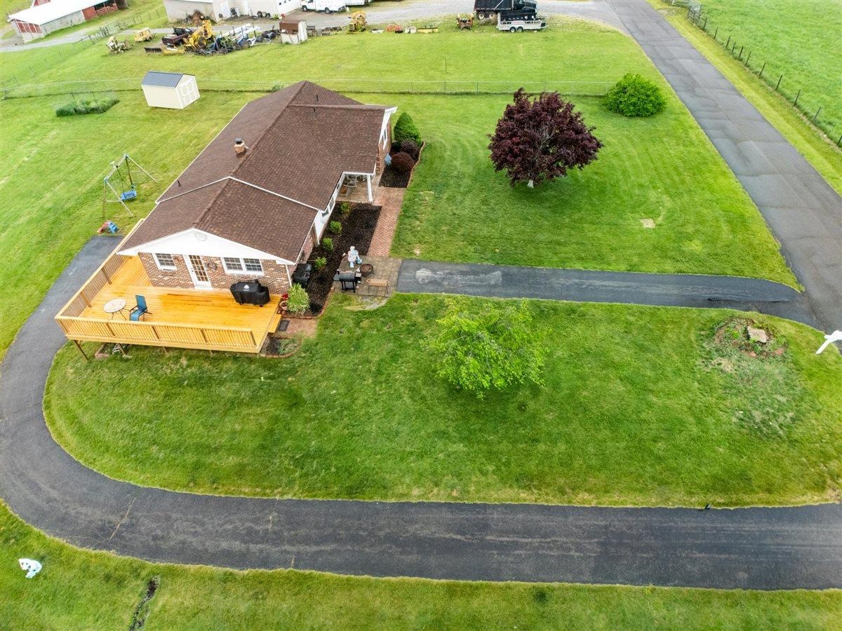 5739 Ridgewood Place Street Pulaski VA 24301
