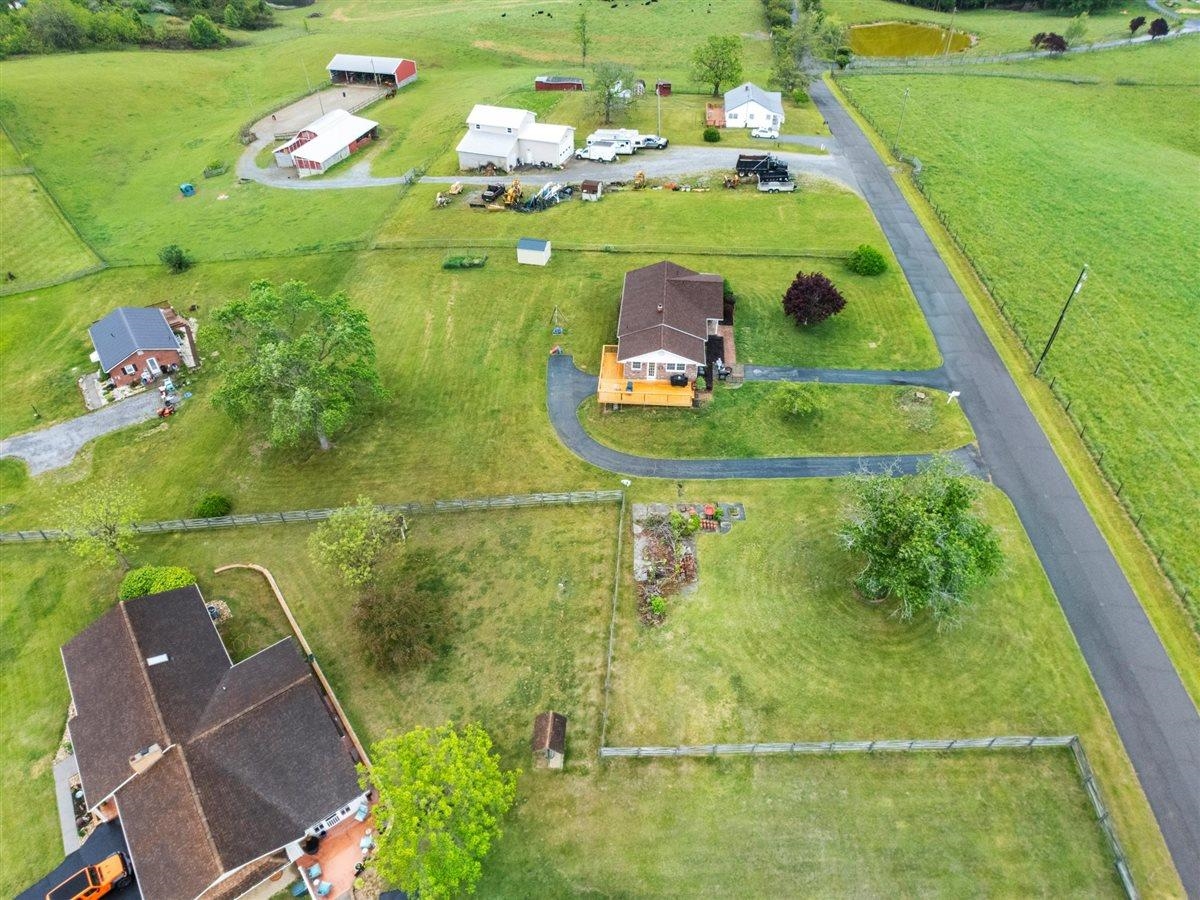 5739 Ridgewood Place Street Pulaski VA 24301