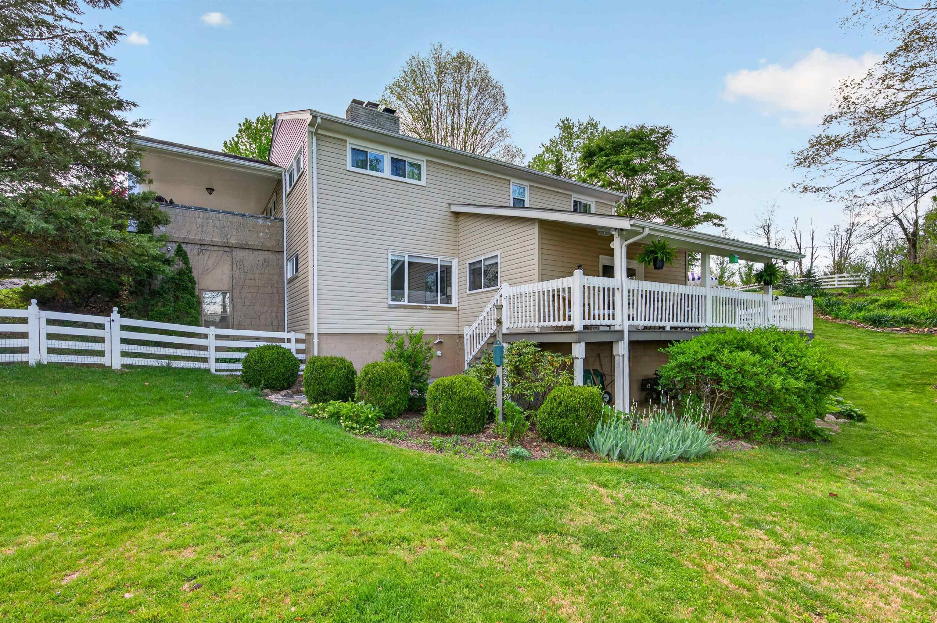 859 Mountain View Drive Marion VA 24354
