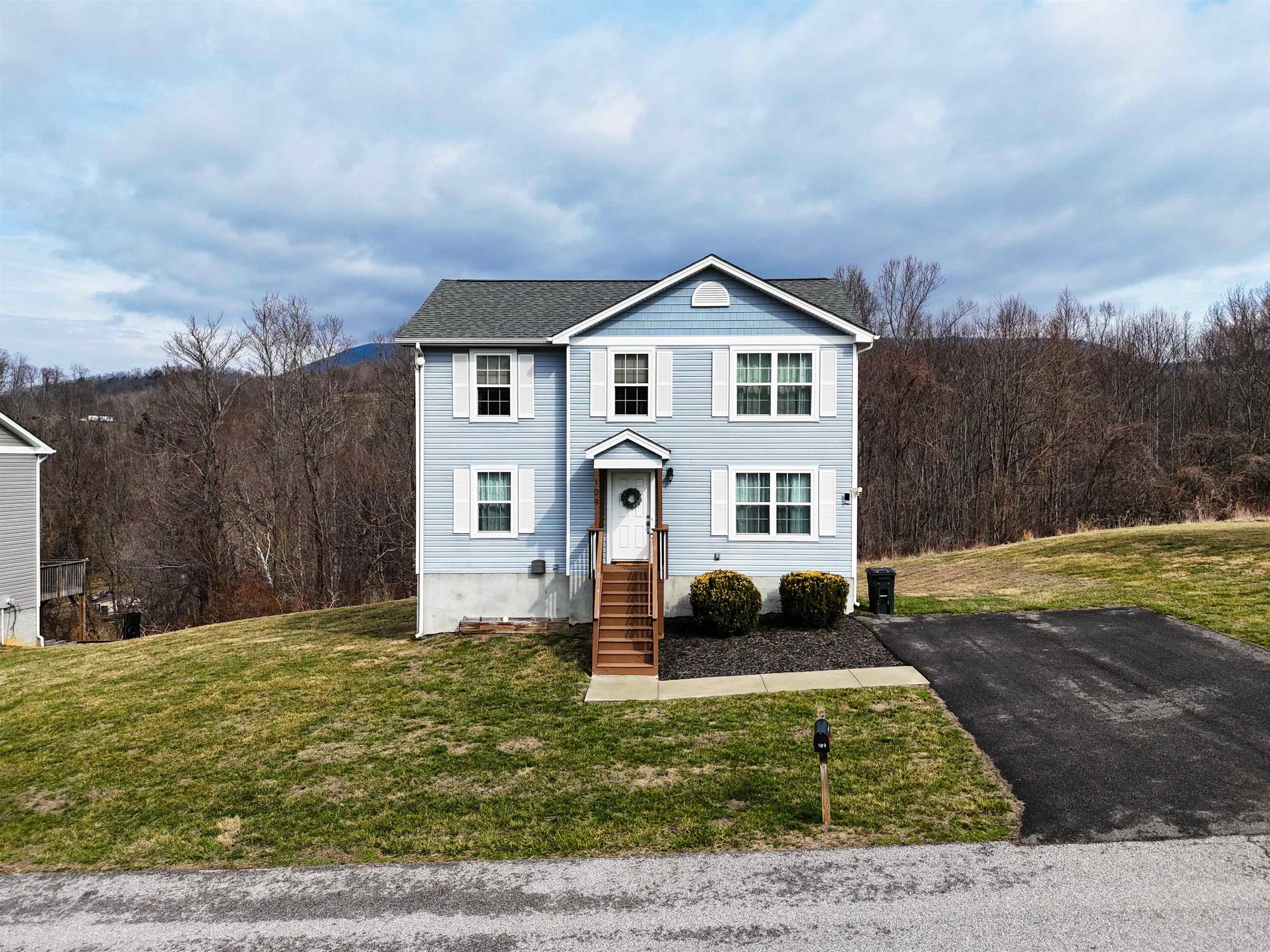 109 Prairie View Lane Pembroke VA 24136