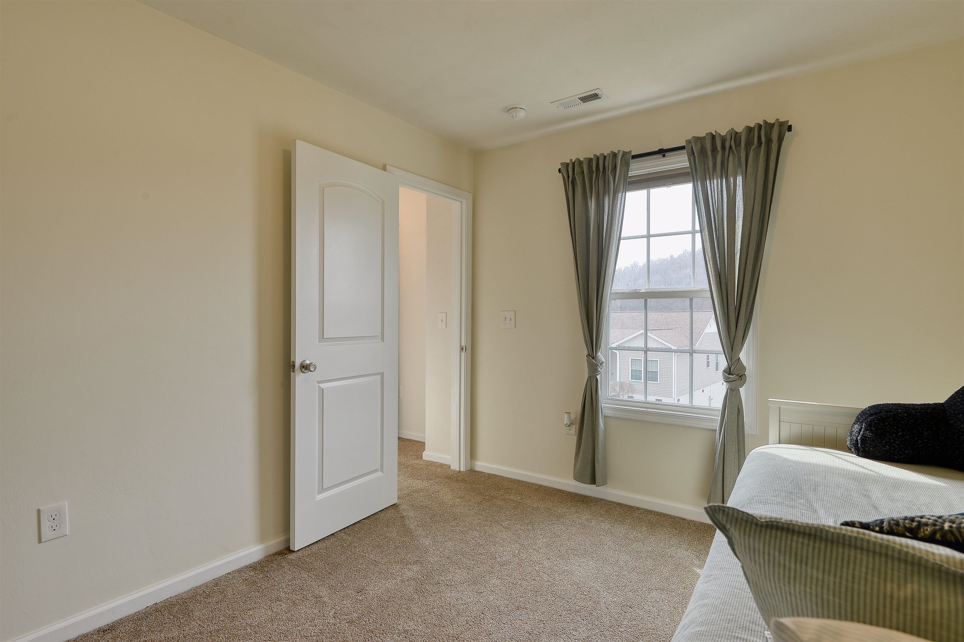 109 Prairie View Lane Pembroke VA 24136