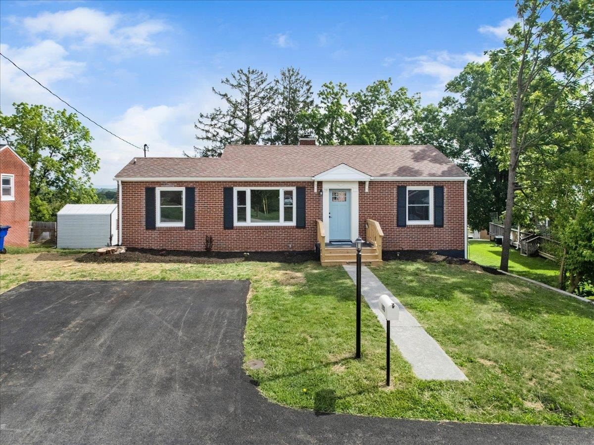 103 Longview Drive Christiansburg VA 24073