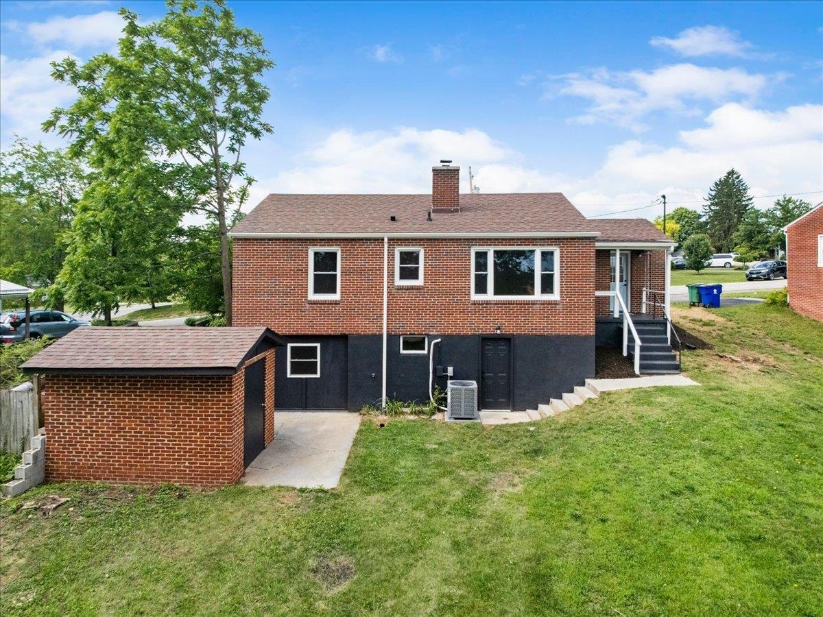 103 Longview Drive Christiansburg VA 24073