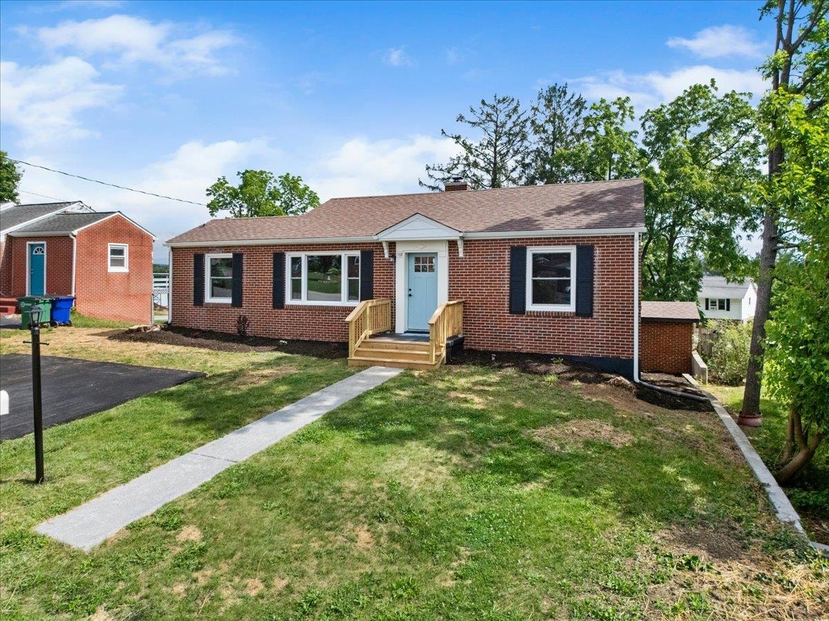103 Longview Drive Christiansburg VA 24073