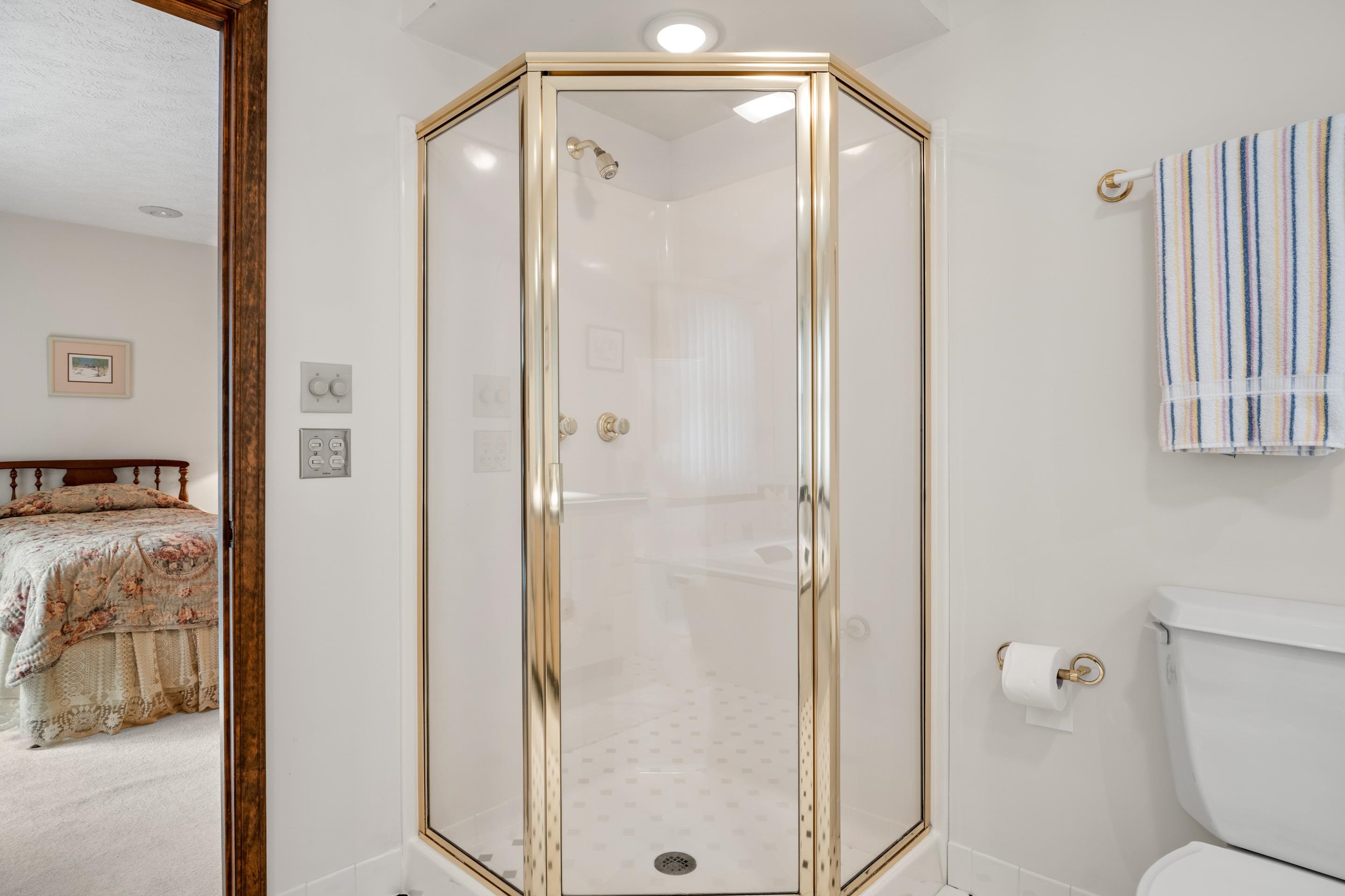 465 Lakeview Drive Wytheville VA 24382