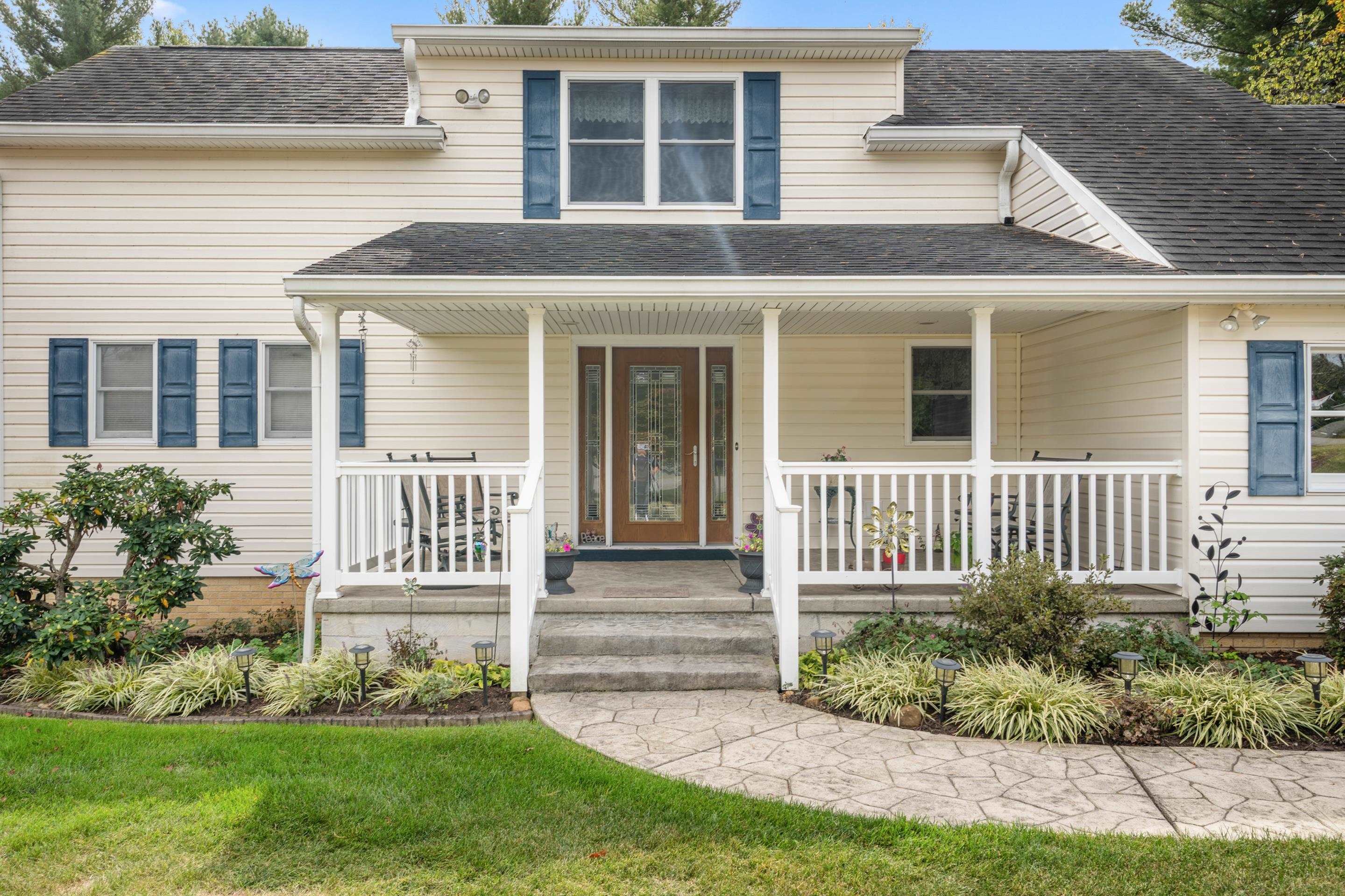 465 Lakeview Drive Wytheville VA 24382