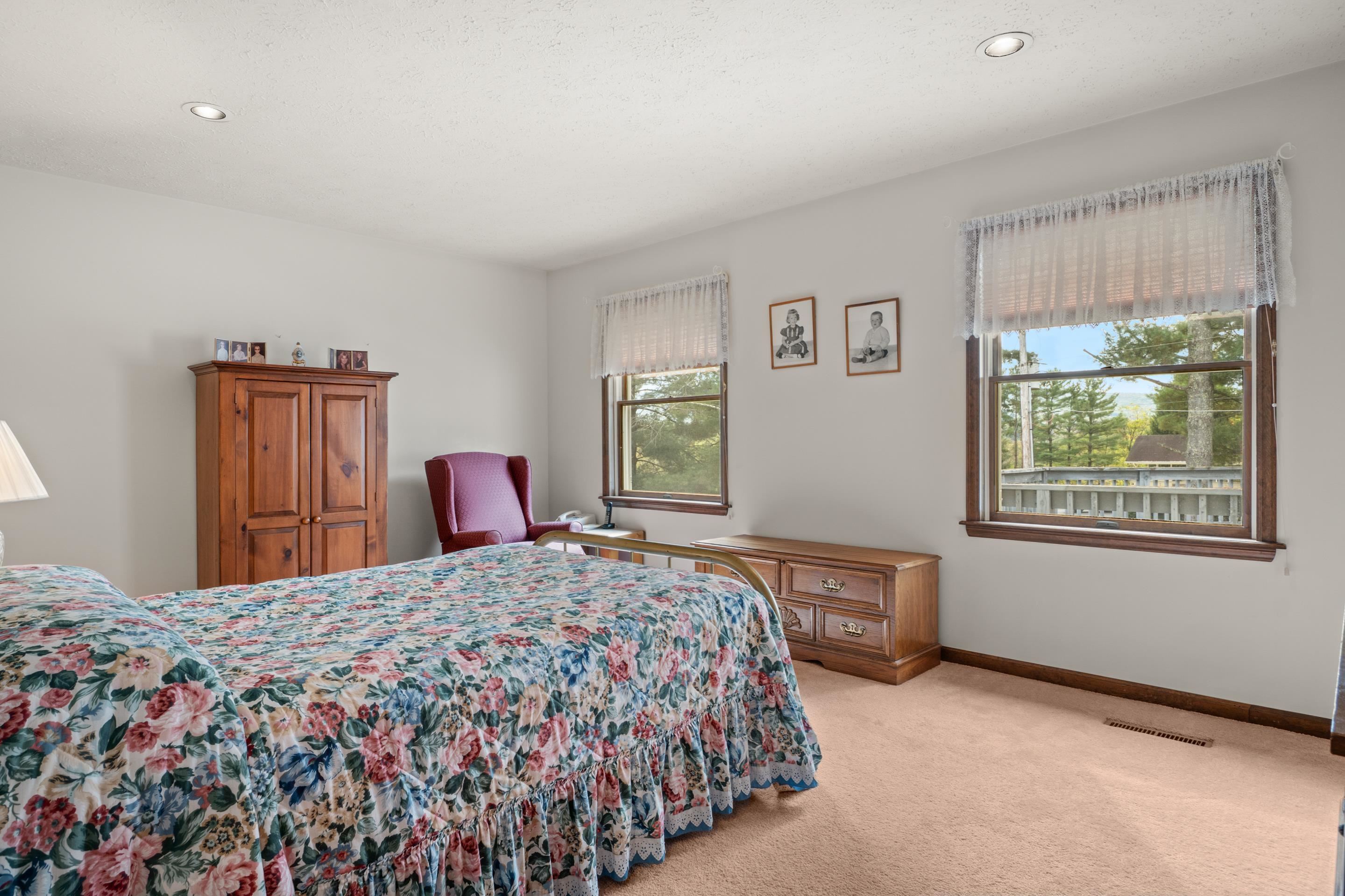 465 Lakeview Drive Wytheville VA 24382