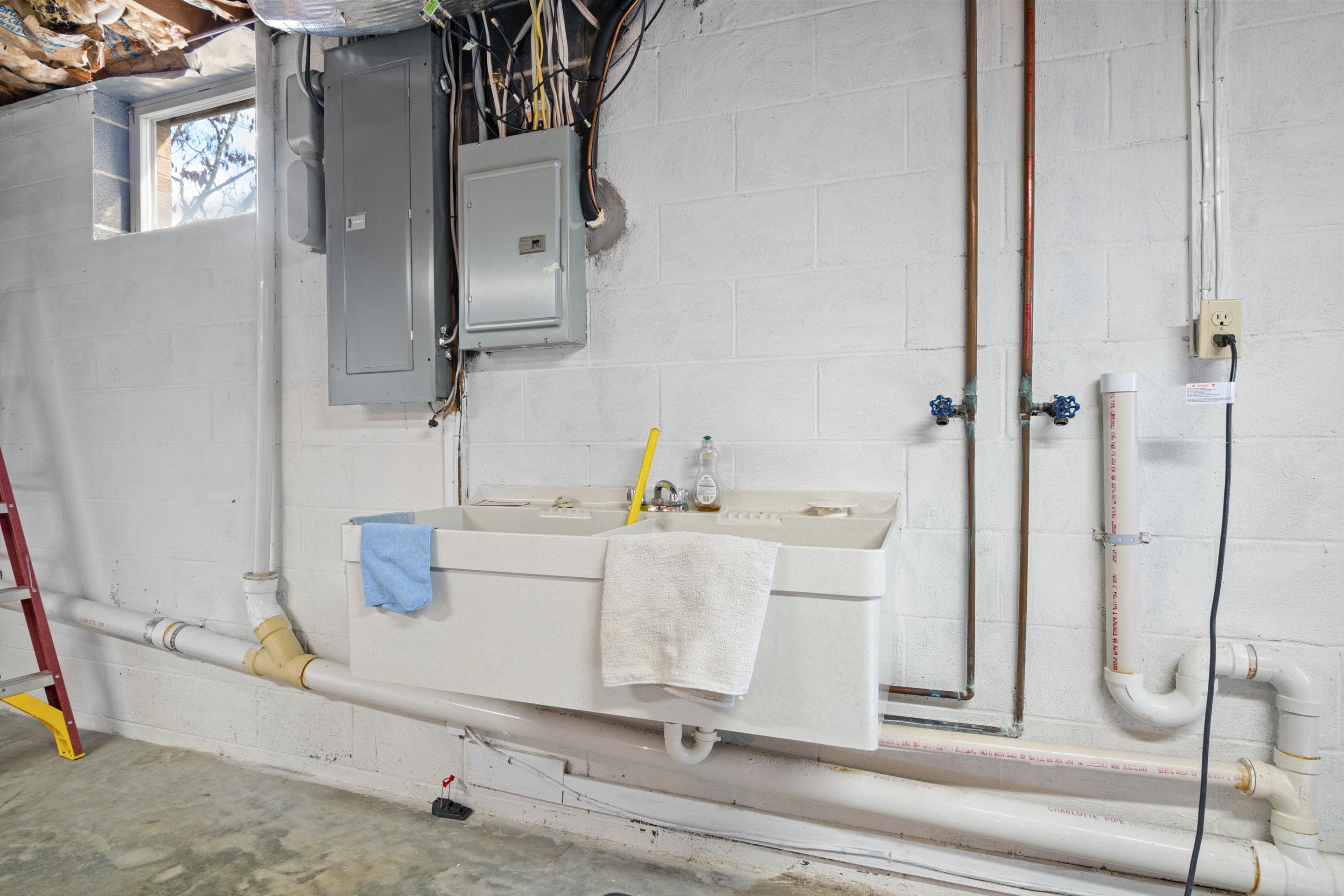 465 Lakeview Drive Wytheville VA 24382