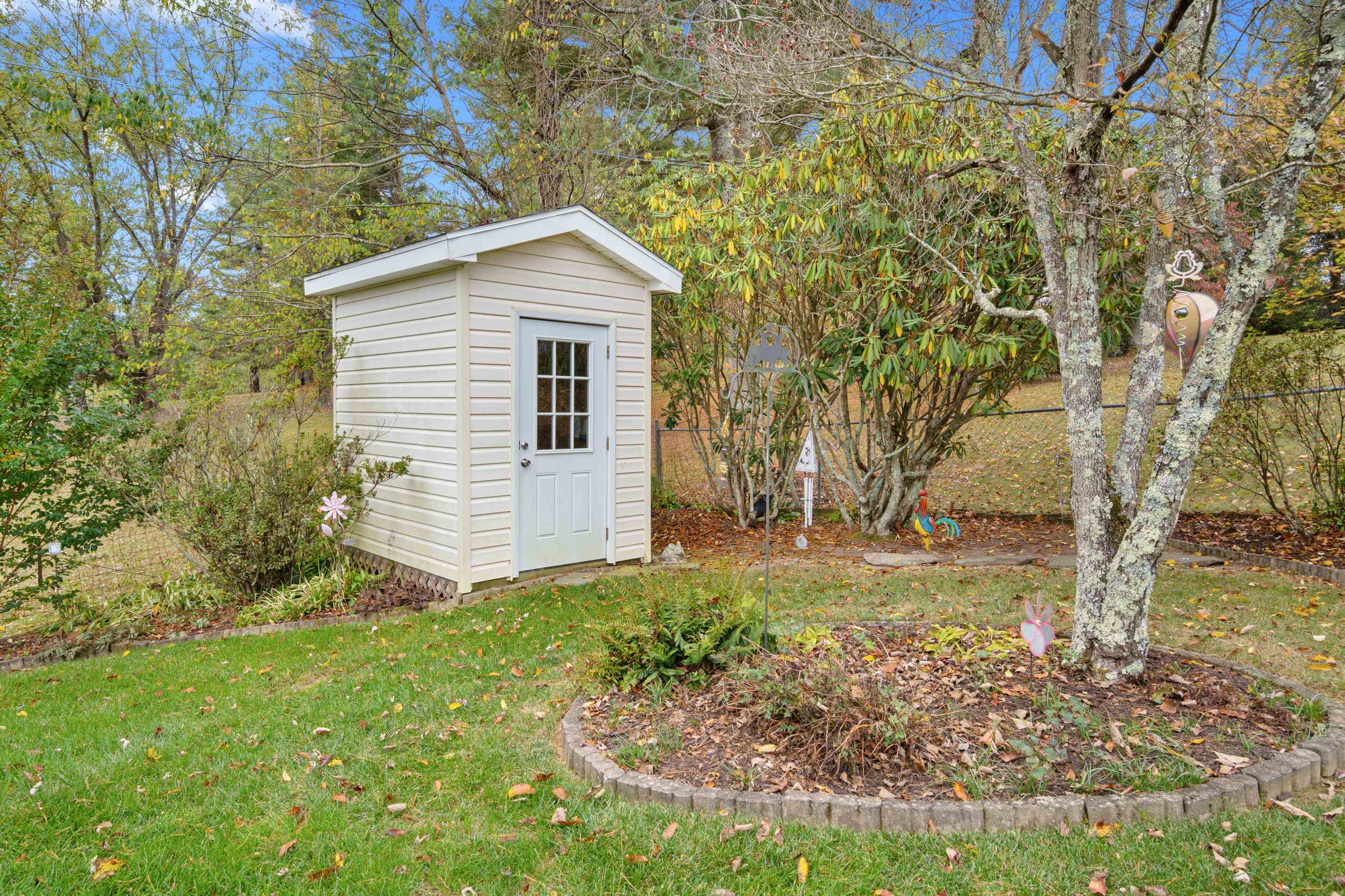 465 Lakeview Drive Wytheville VA 24382