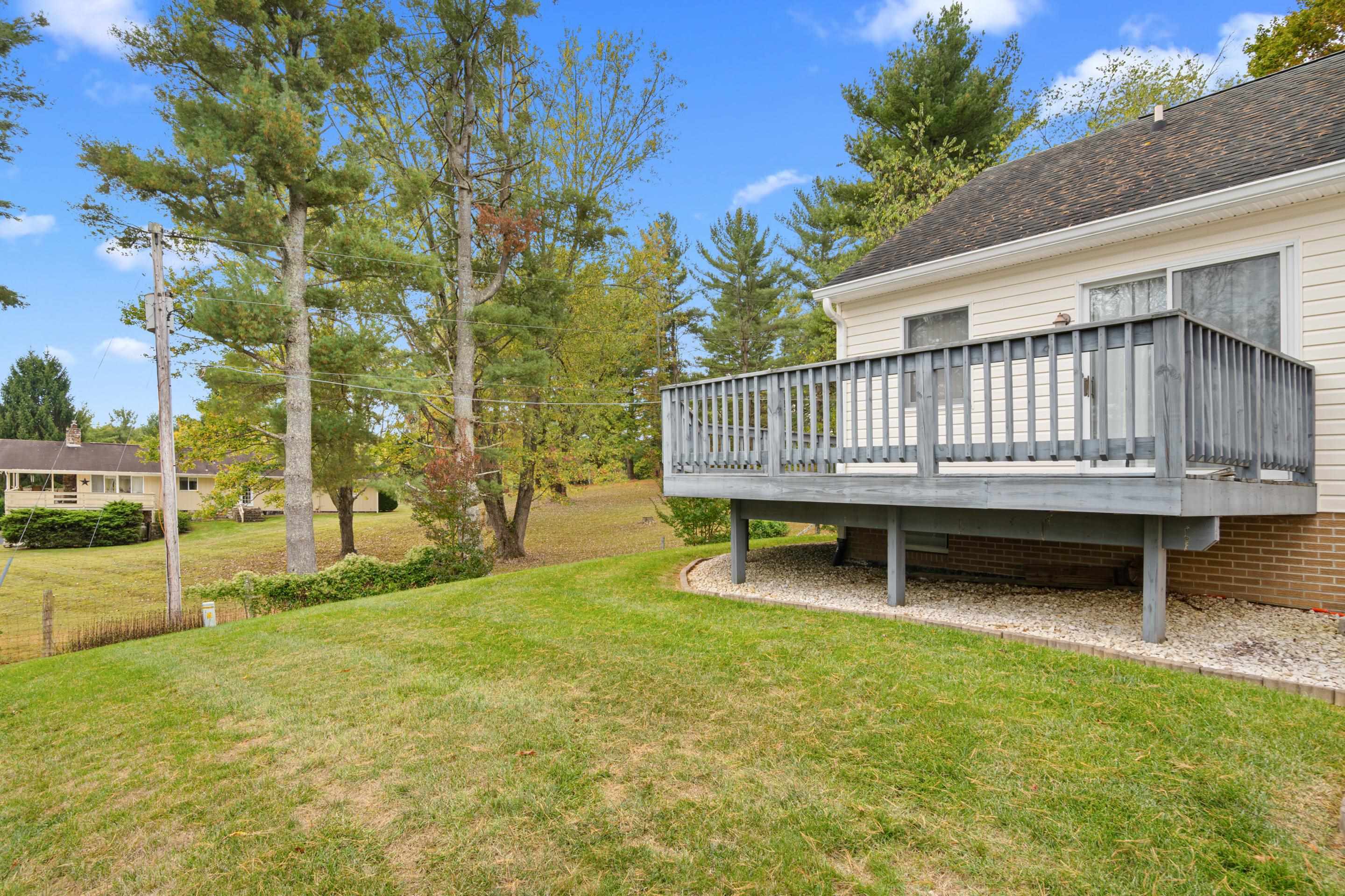 465 Lakeview Drive Wytheville VA 24382