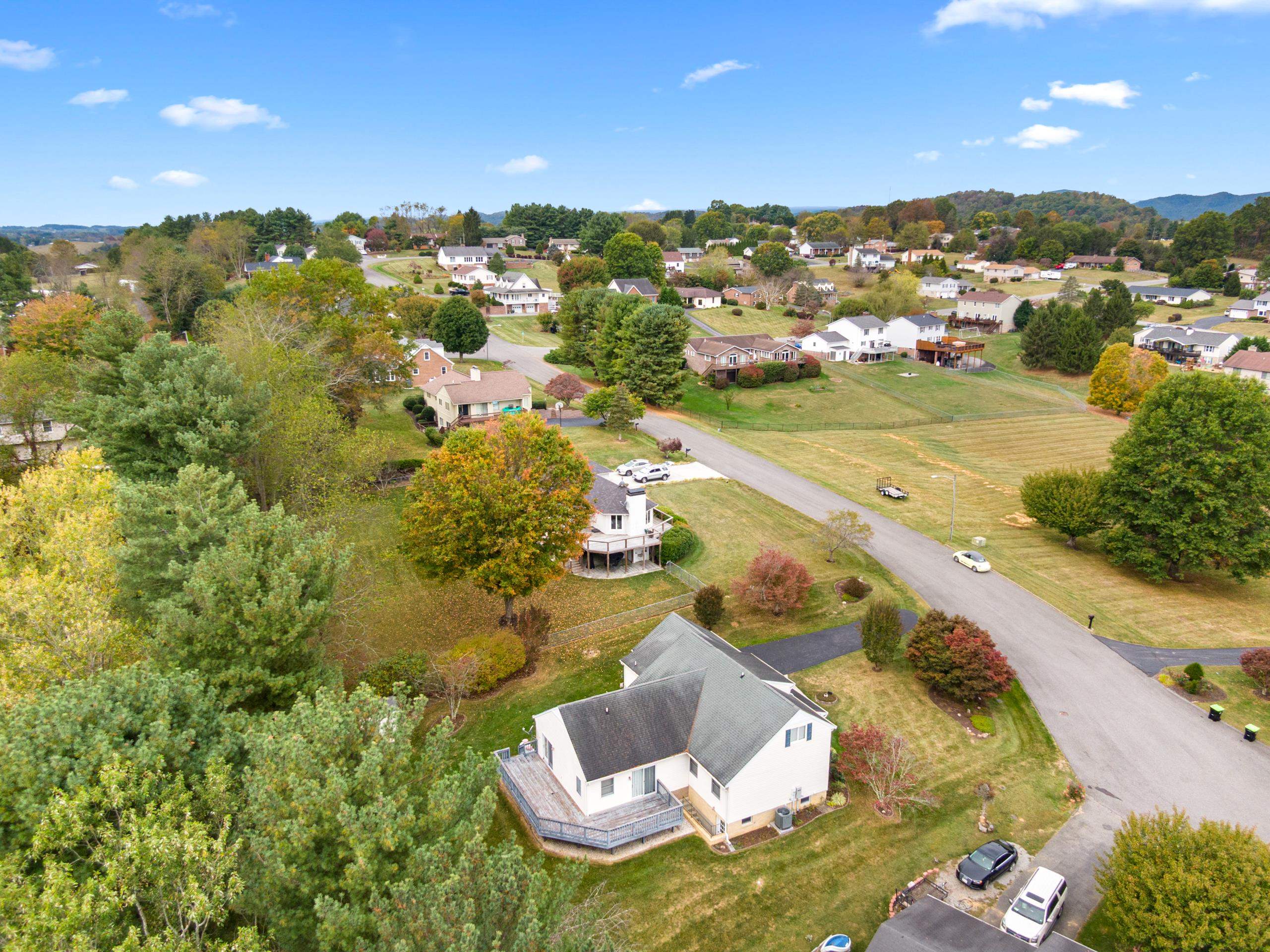 465 Lakeview Drive Wytheville VA 24382