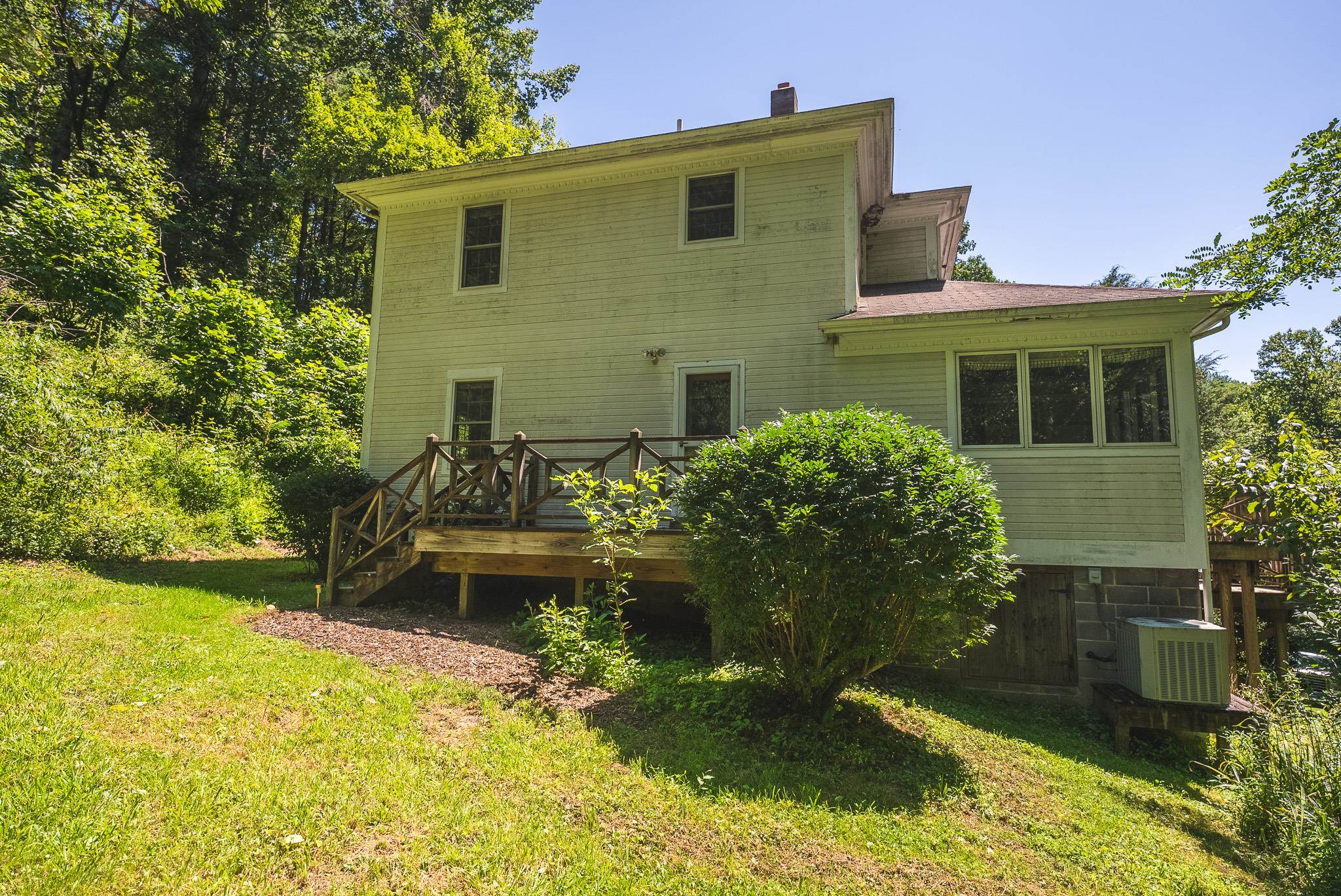 9067 Twin Falls Road NE Copper Hill VA 24079