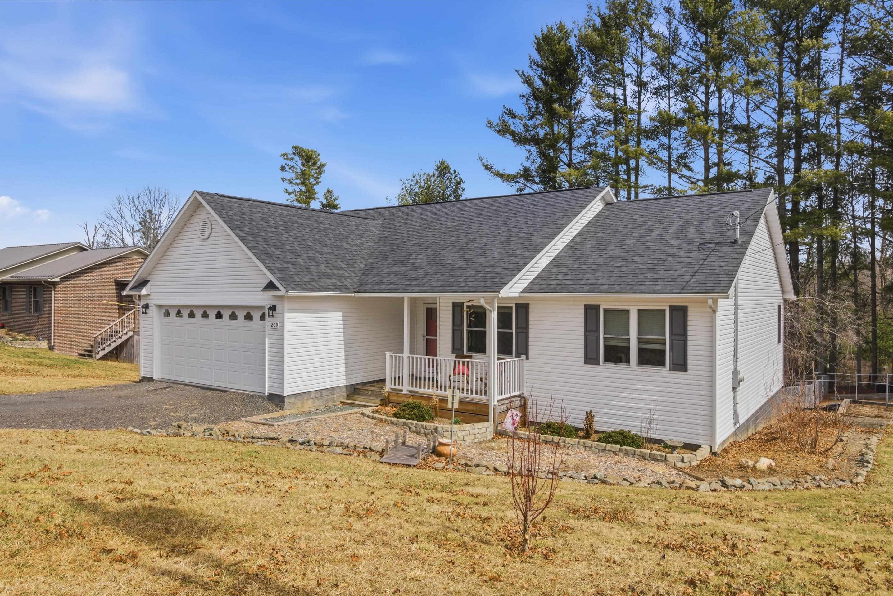 209 Courtland Circle Galax VA 24333