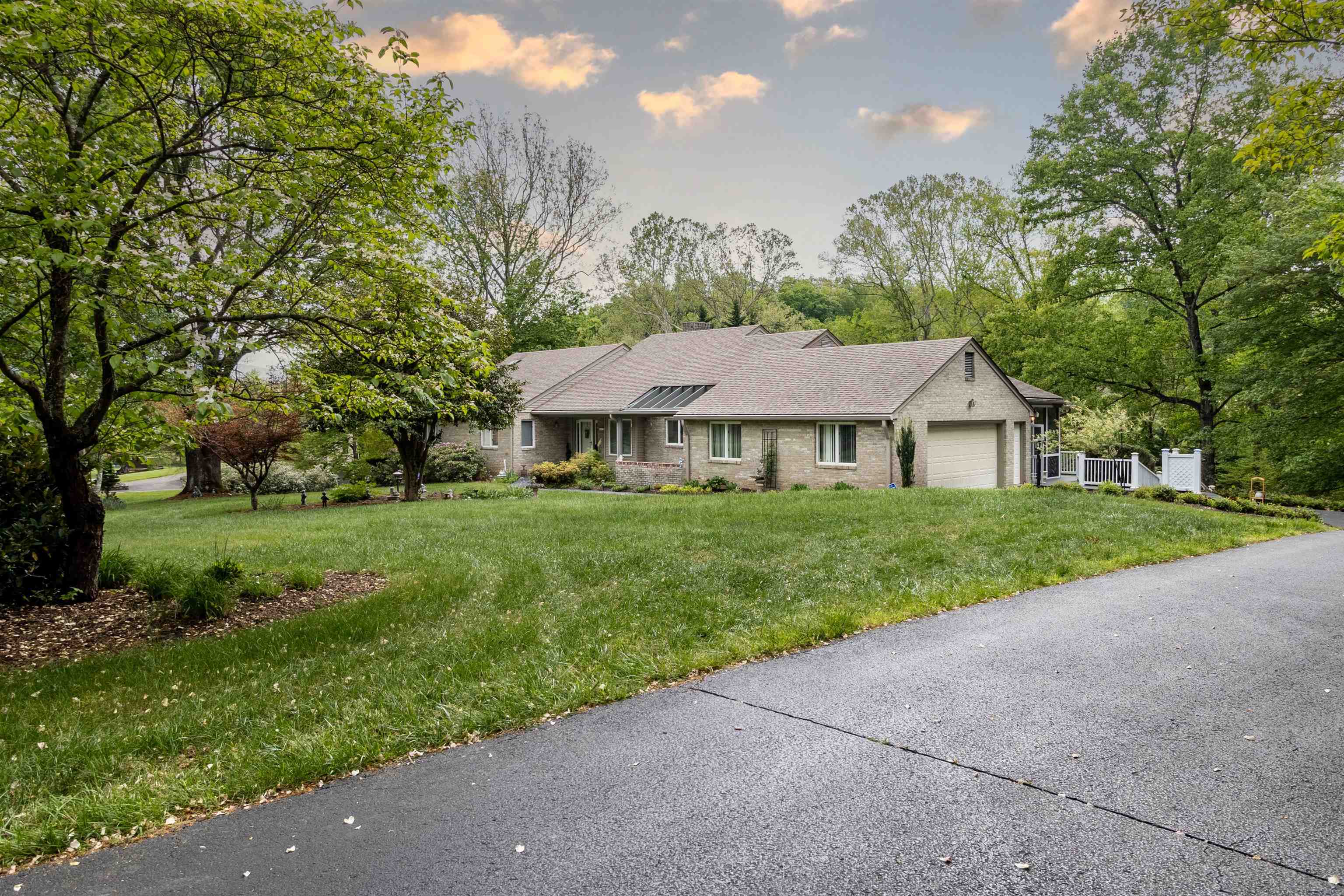 1360 Waldheim Road Salem VA 24153