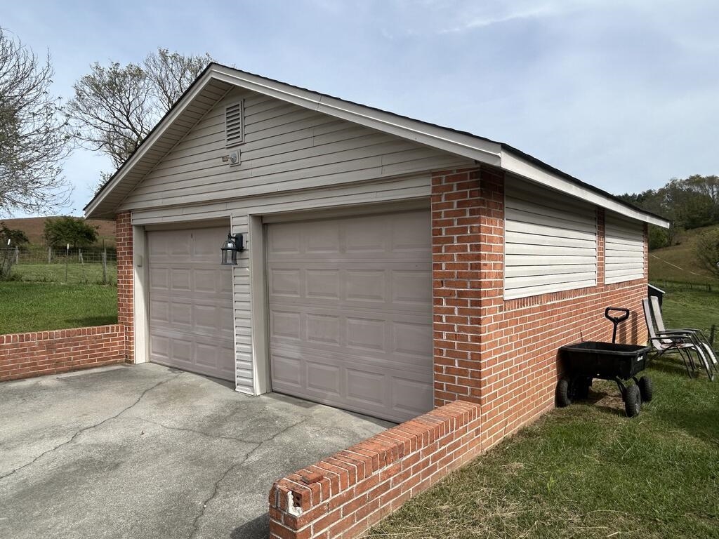 2890 Old Baltimore Road Draper VA 24324