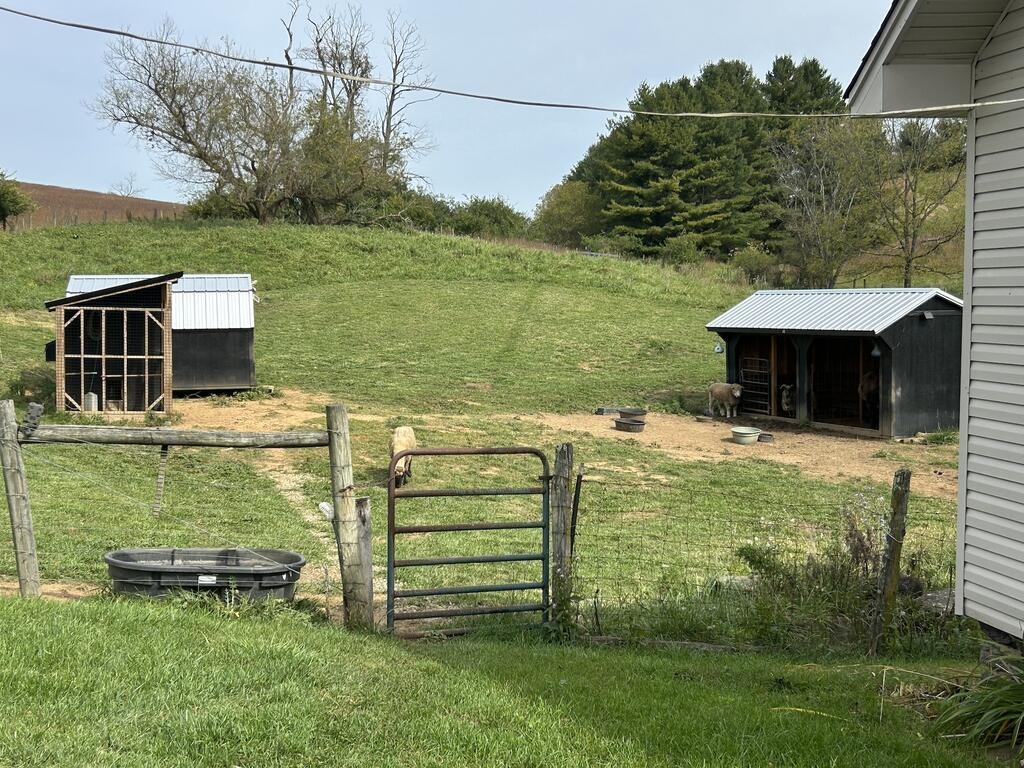 2890 Old Baltimore Road Draper VA 24324