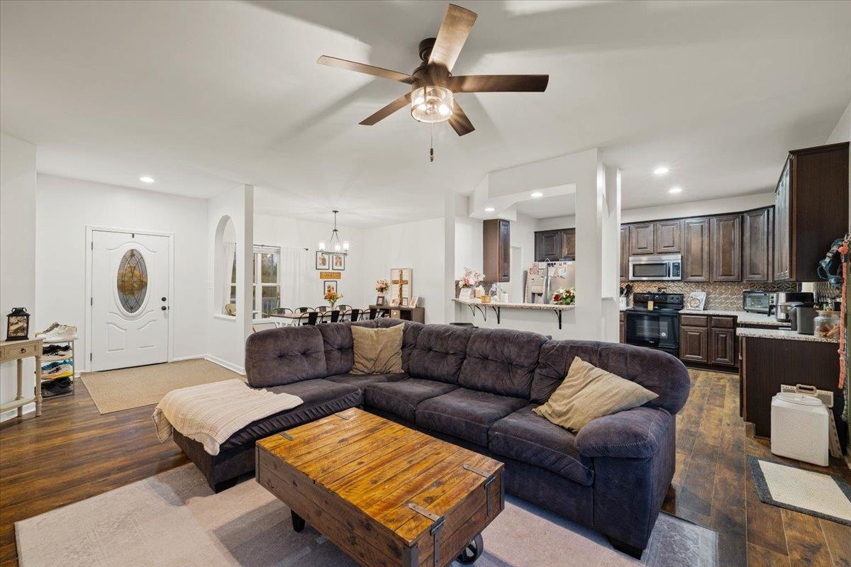 4303 Graysontown Road Radford VA 24141