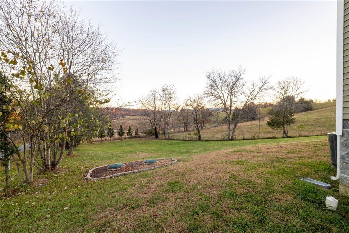 4303 Graysontown Road Radford VA 24141