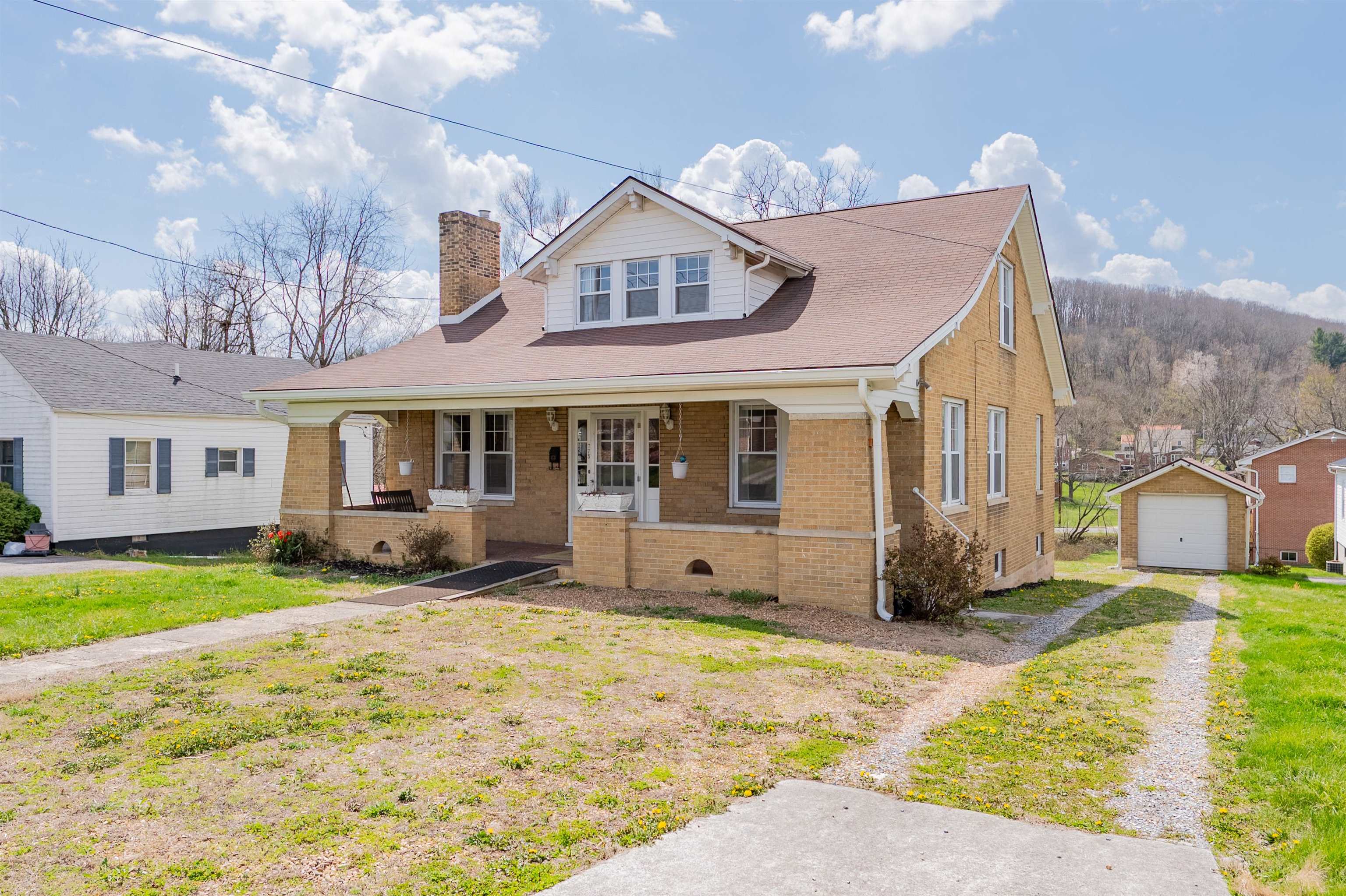 775 N 4th Street Wytheville VA 24382