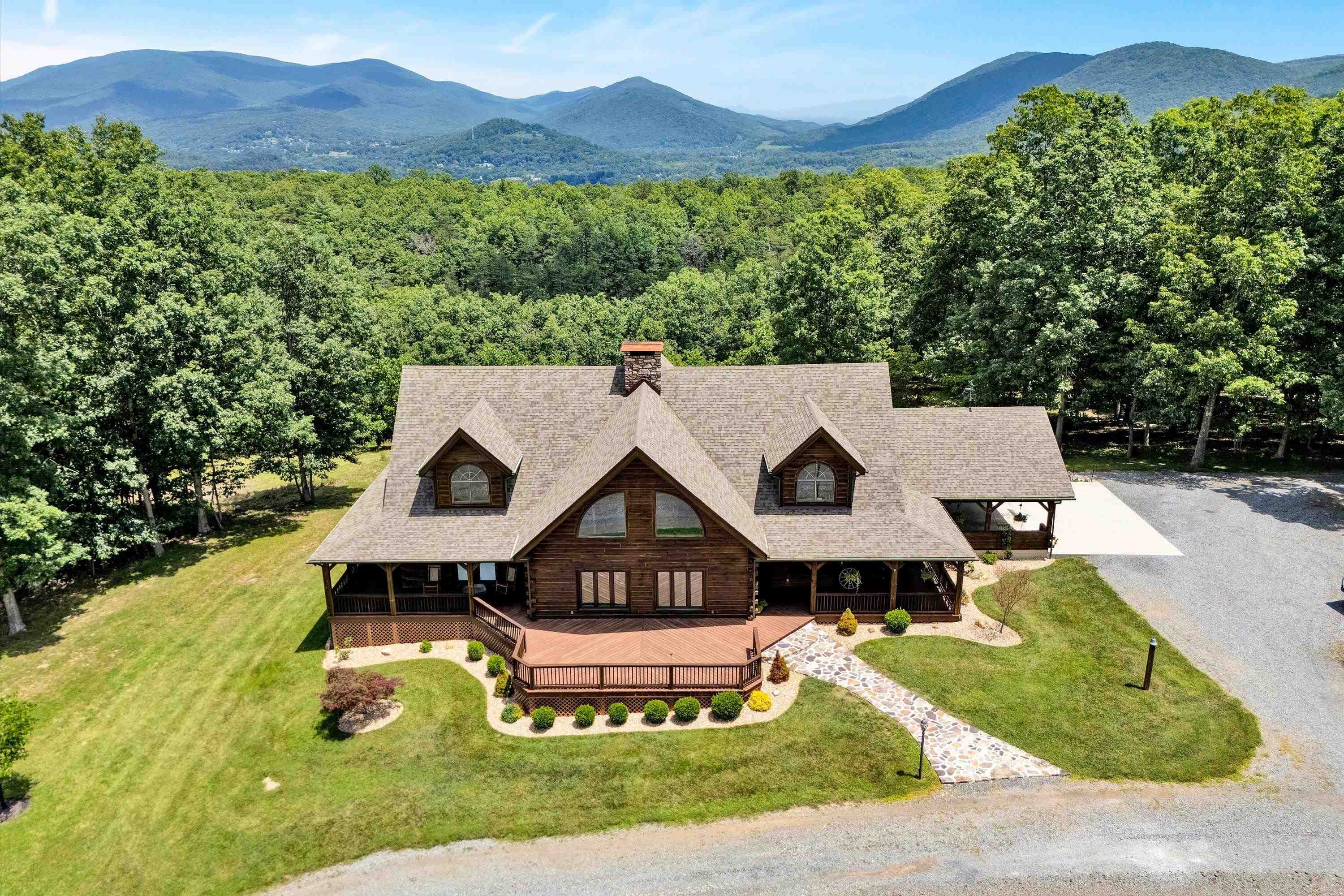 500 Jacksons Flat Common Covington VA 24426