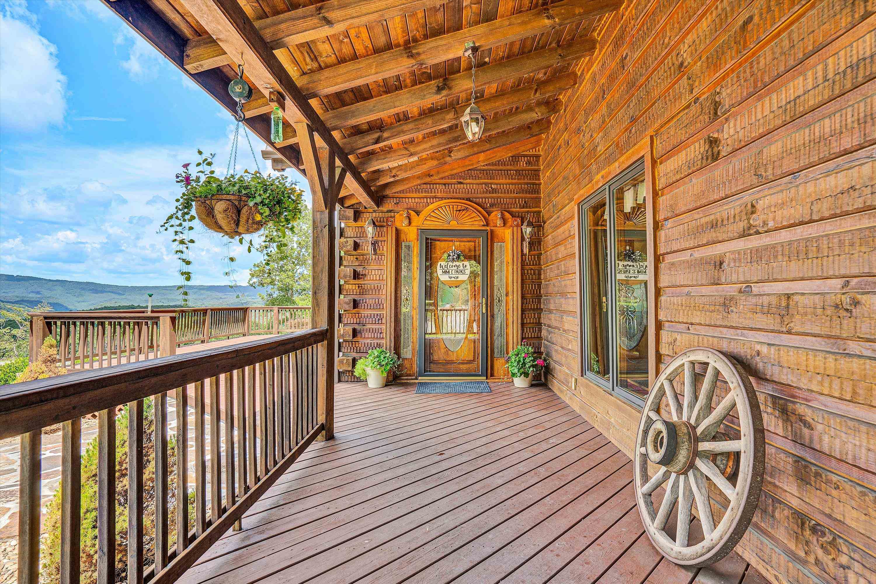 500 Jacksons Flat Common Covington VA 24426