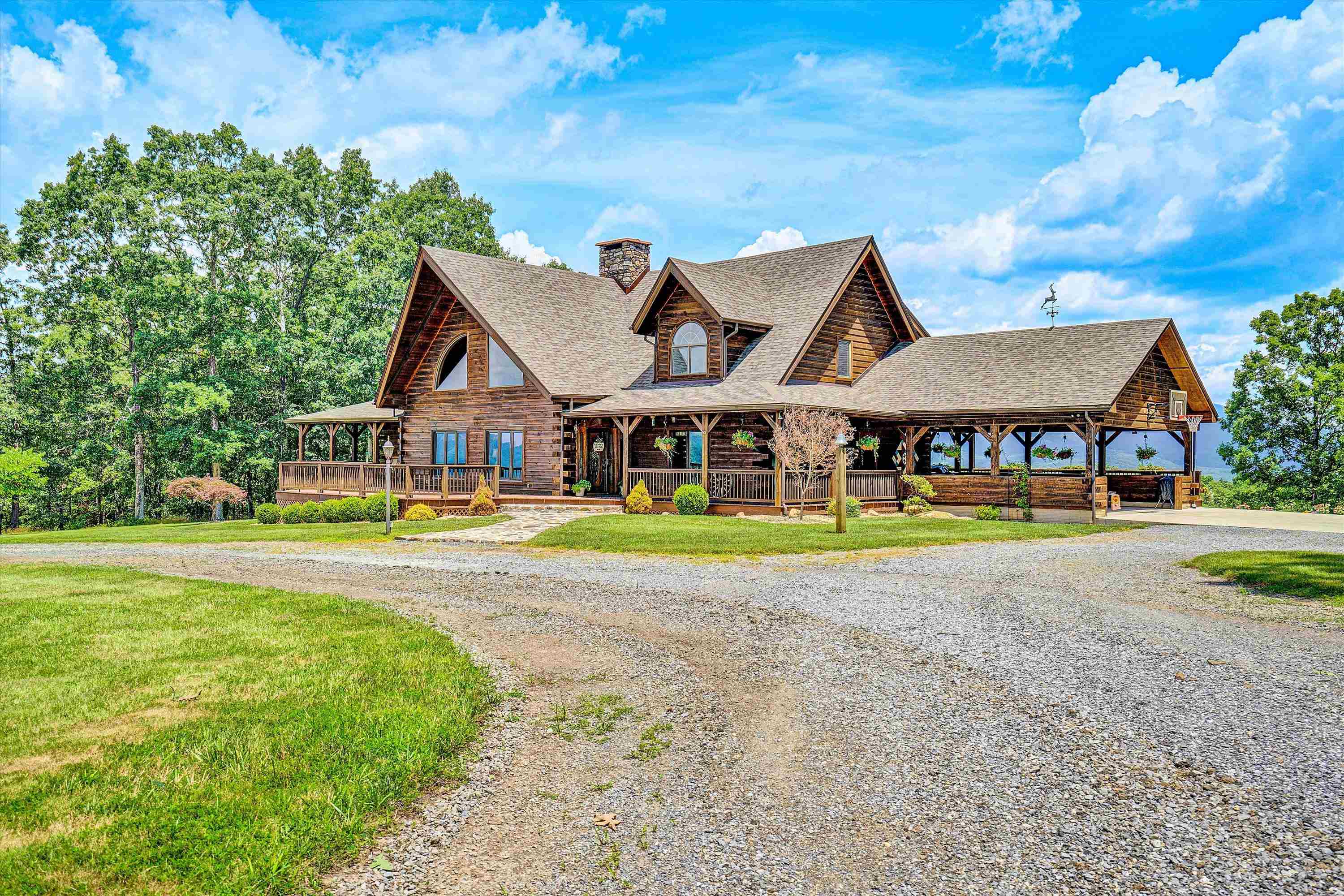 500 Jacksons Flat Common Covington VA 24426