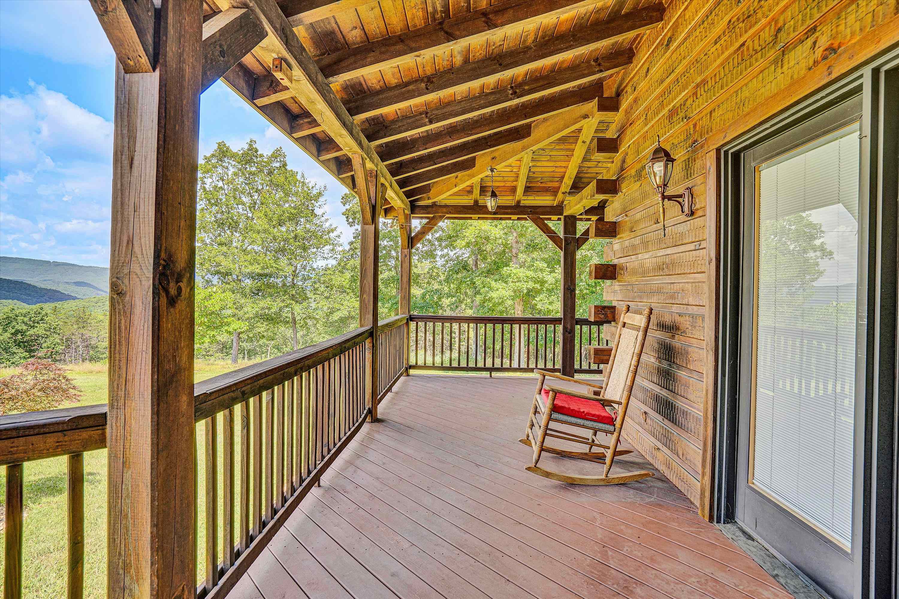 500 Jacksons Flat Common Covington VA 24426