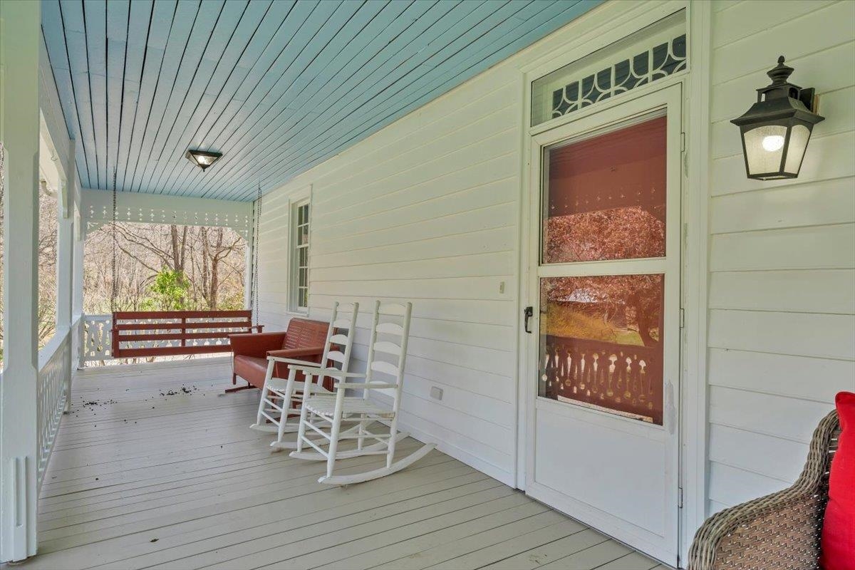 16 Huffman Store Drive Newport VA 24128