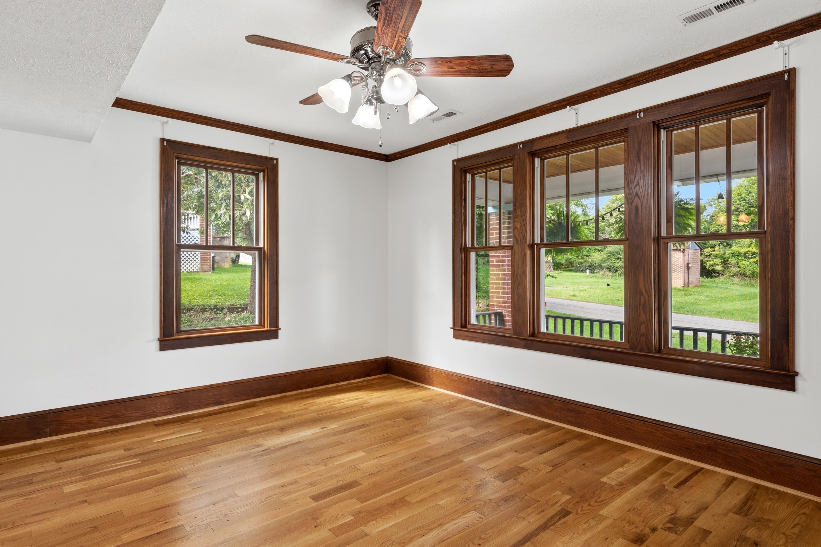 113 SE Howard Street SE Floyd VA 24091