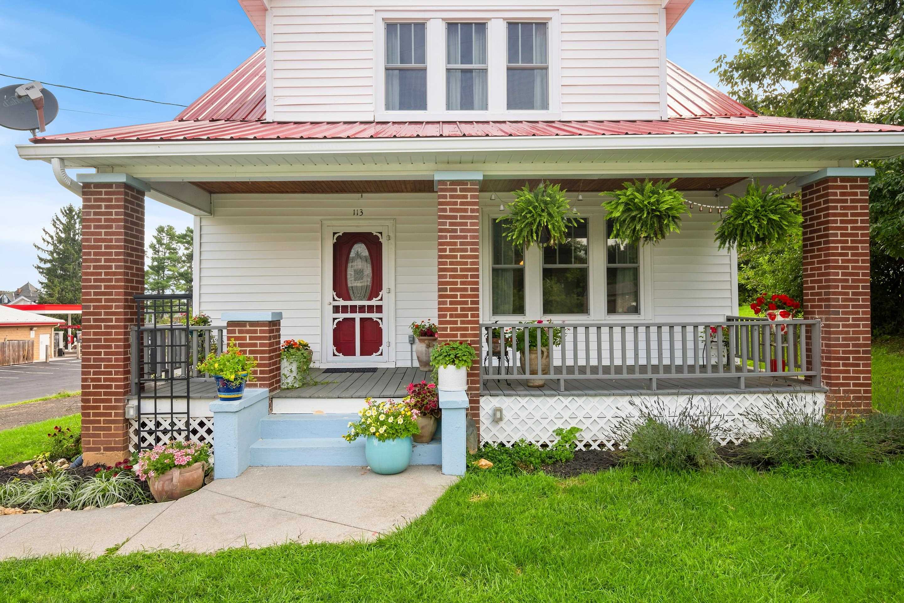 113 SE Howard Street SE Floyd VA 24091