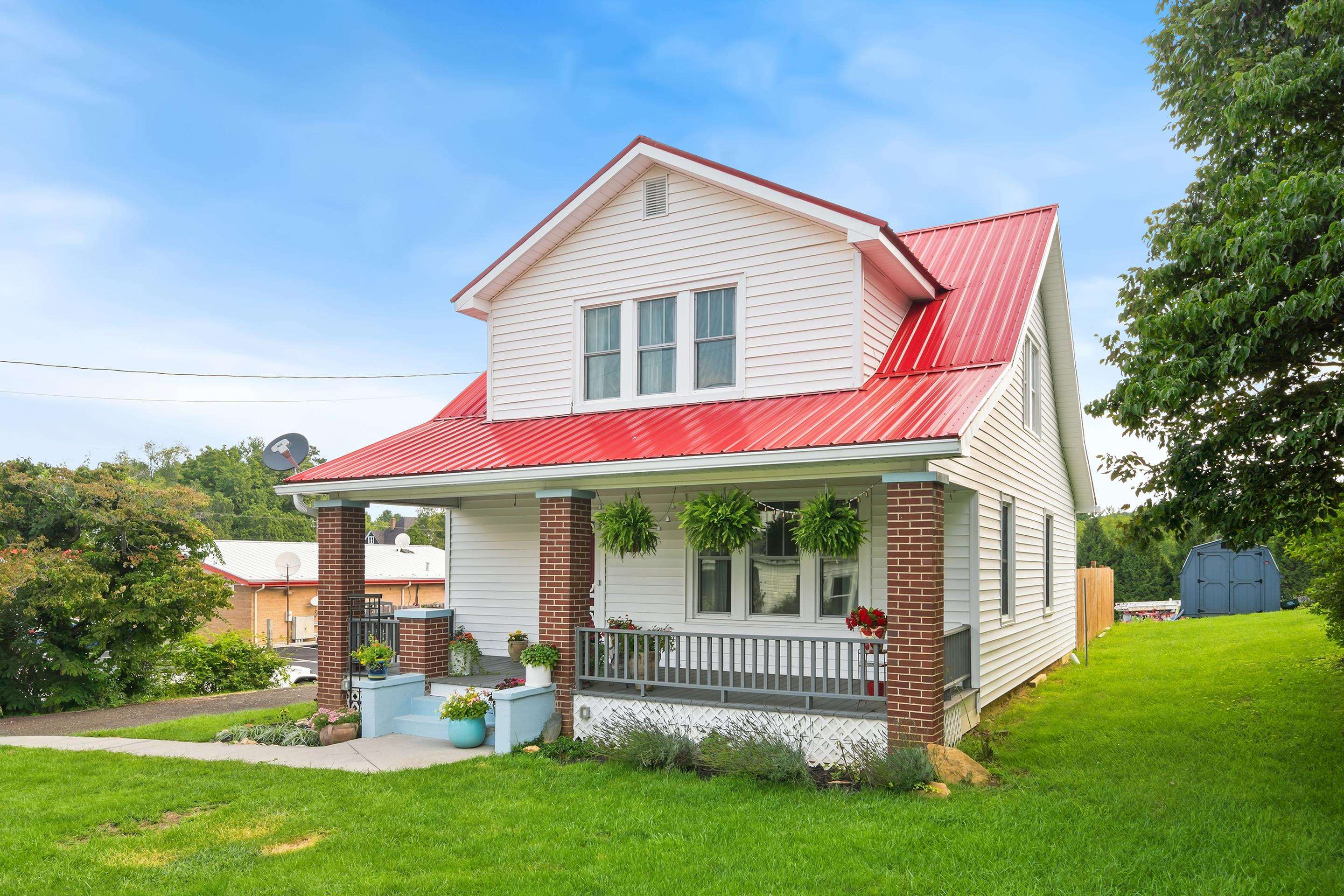 113 SE Howard Street SE Floyd VA 24091