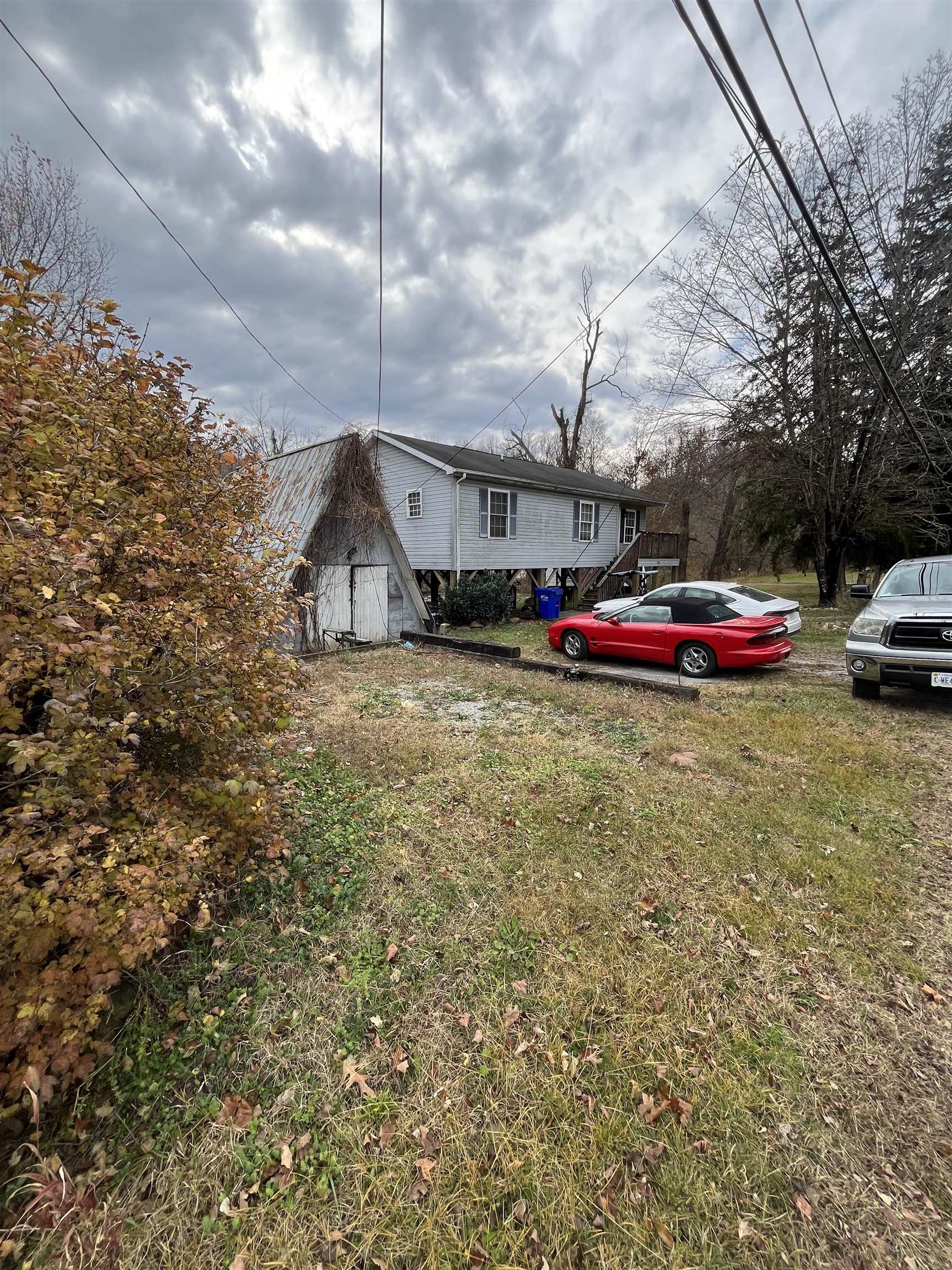 9619 Old Roanoke Road Elliston VA 24087