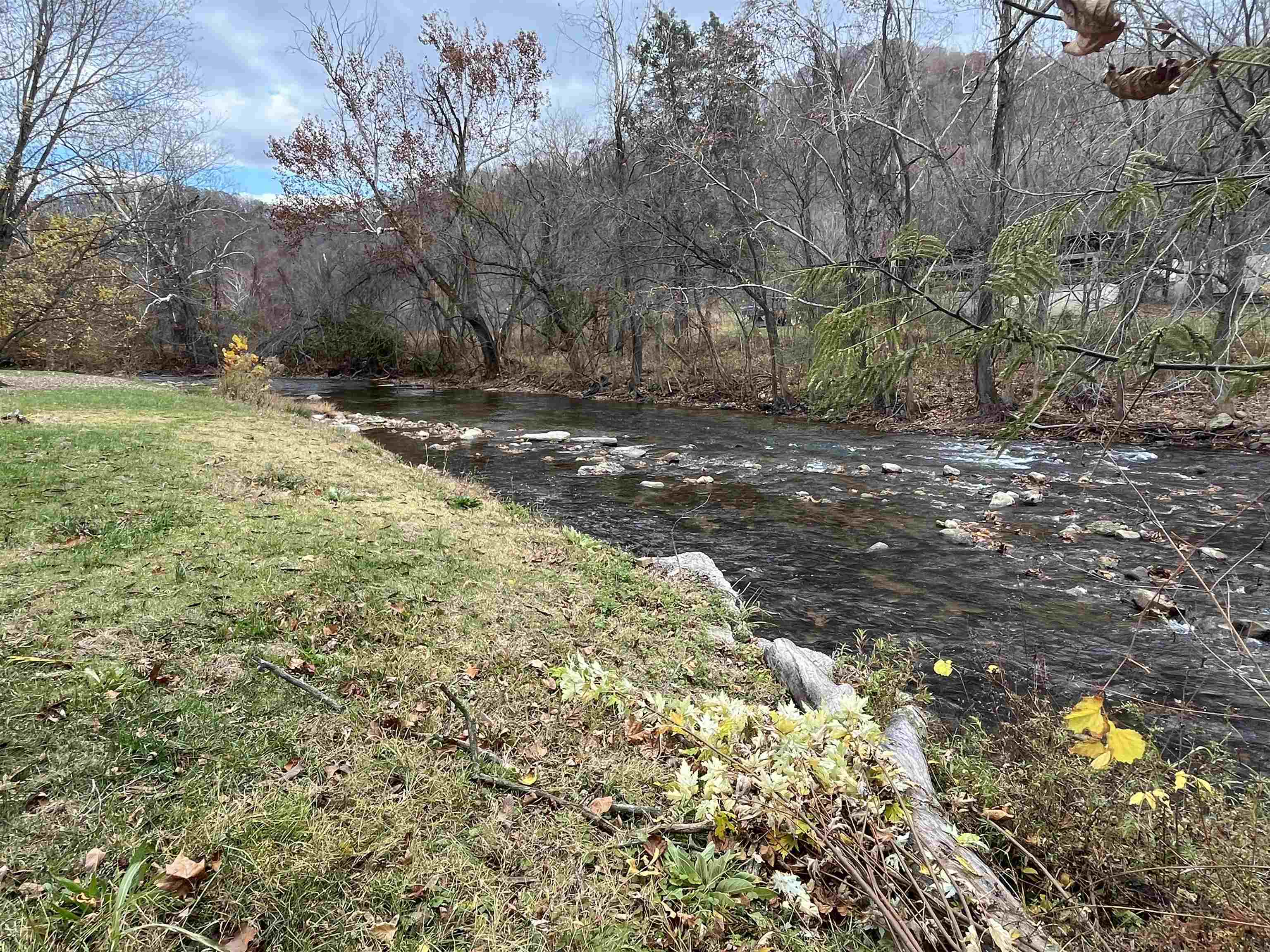 9619 Old Roanoke Road Elliston VA 24087