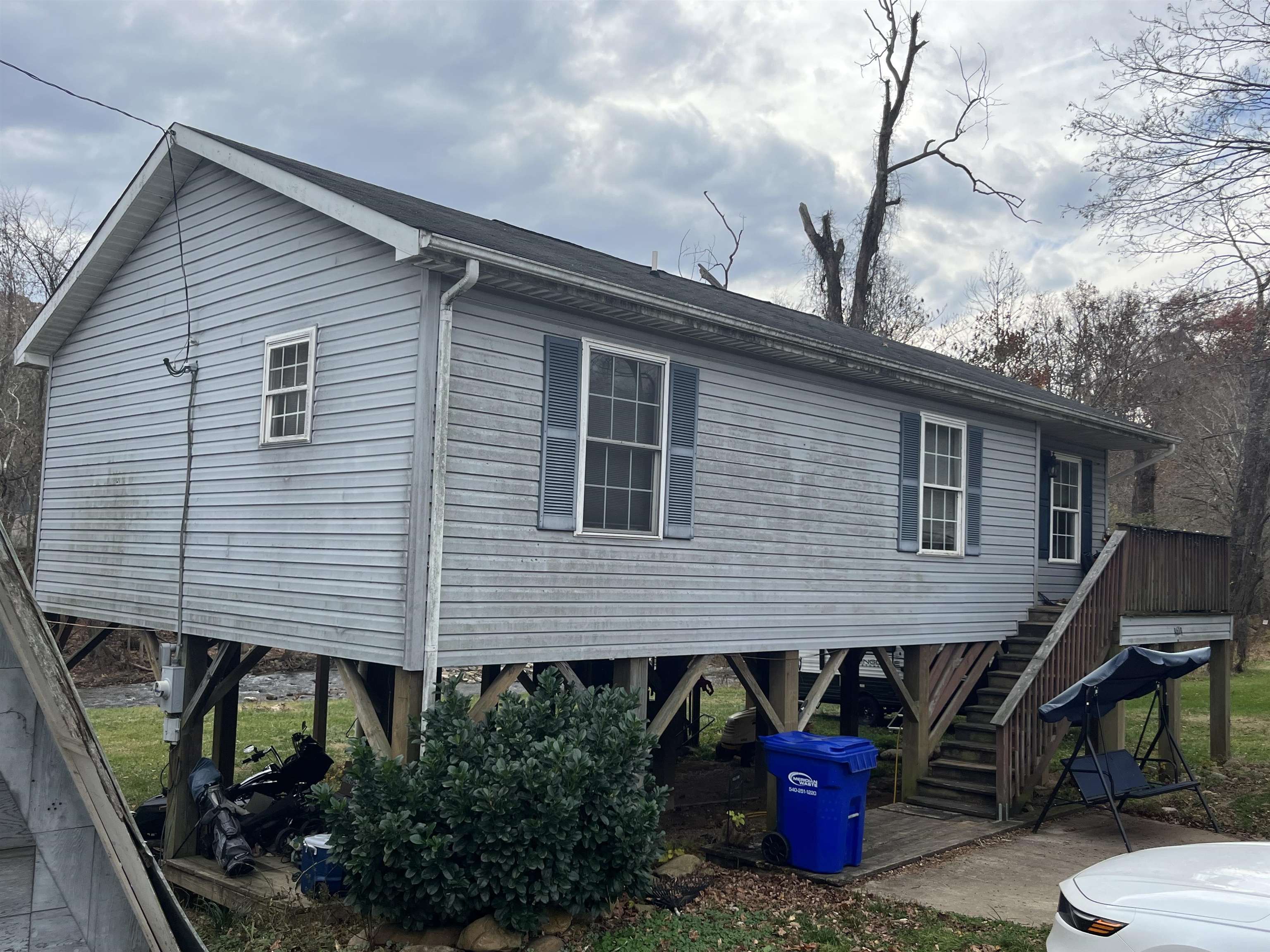 9619 Old Roanoke Road Elliston VA 24087