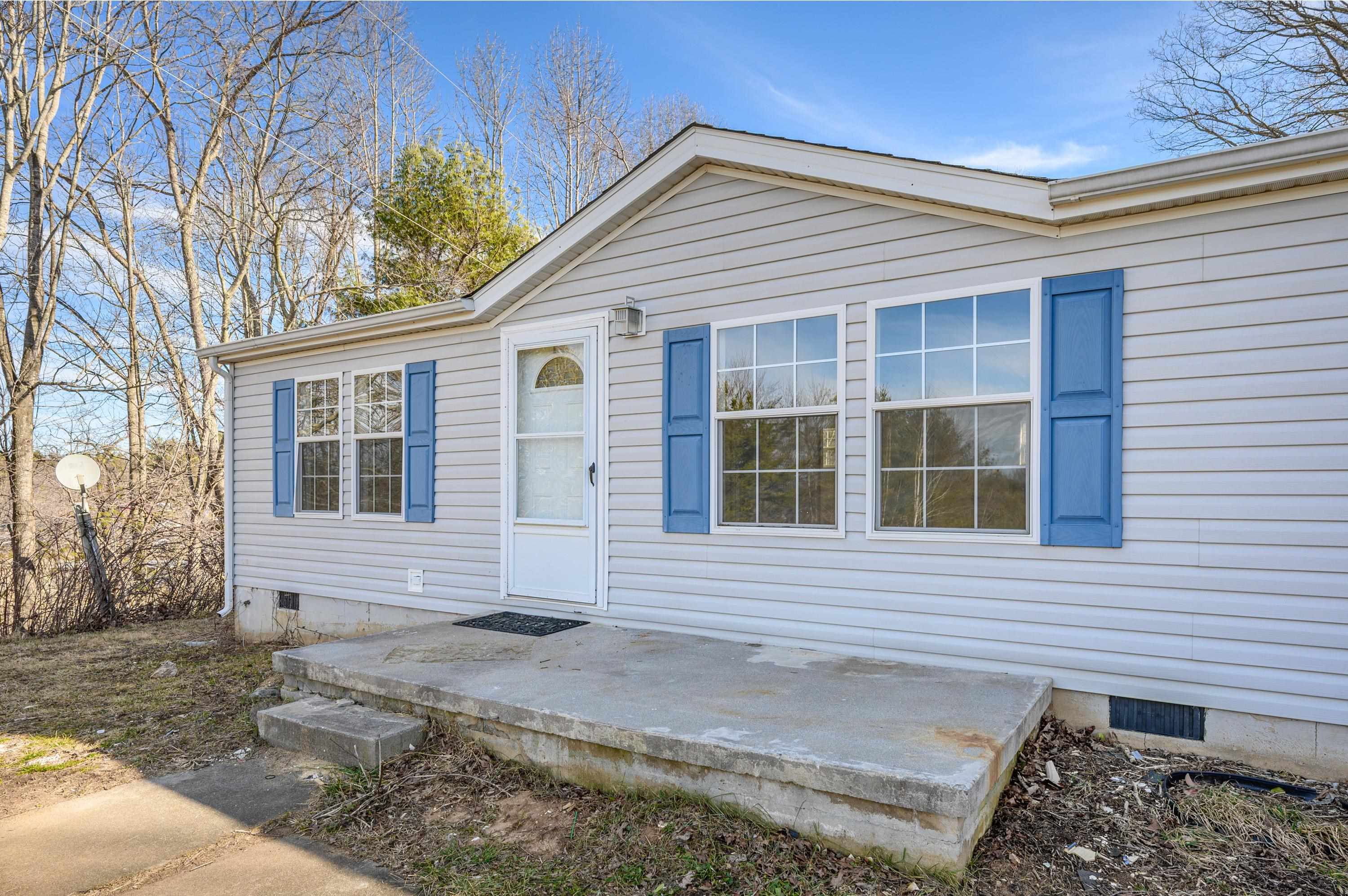 4414 Daniels Run Road NE Pilot VA 24138