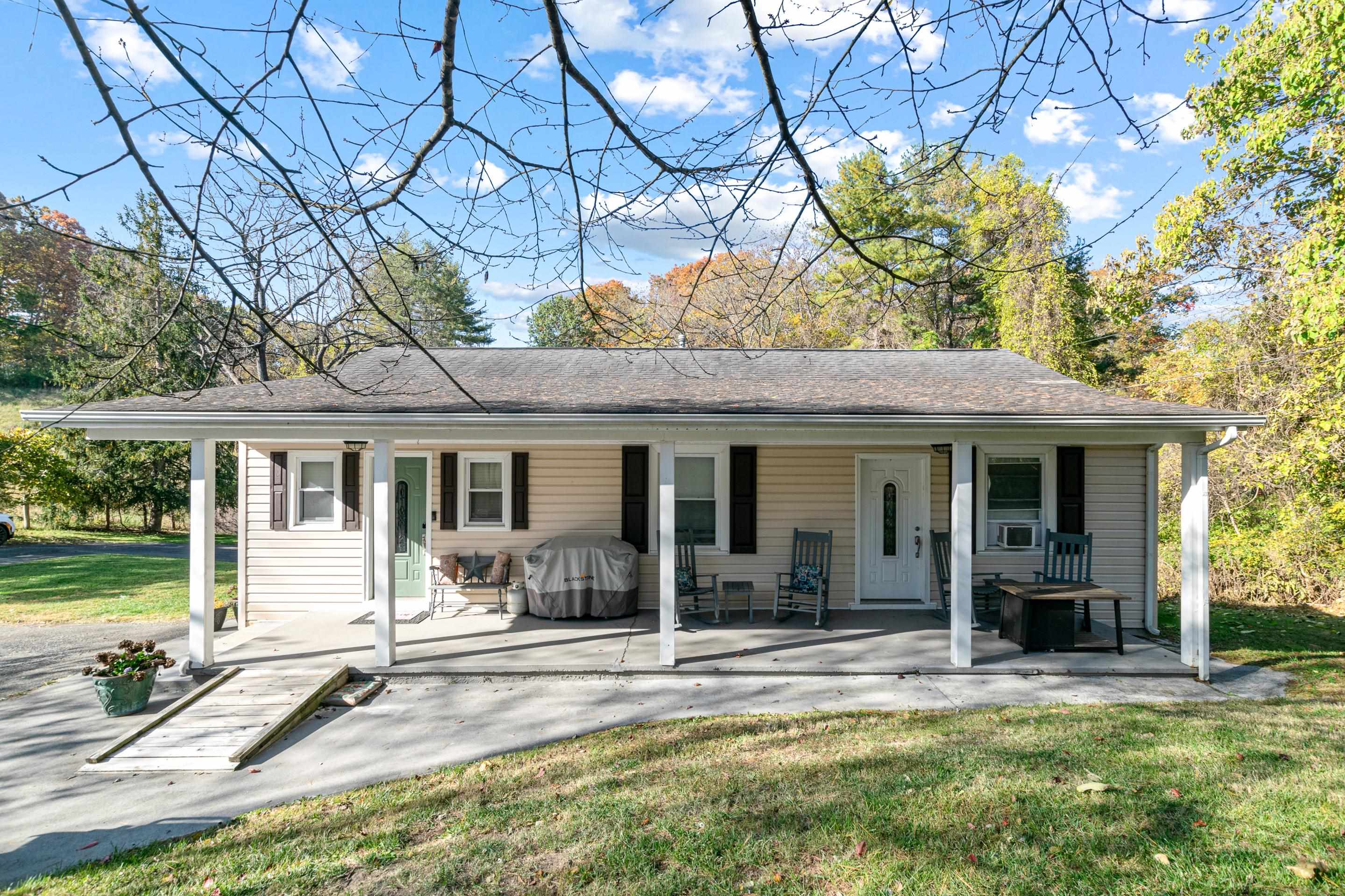 6267 Belspring Road Fairlawn VA 24141
