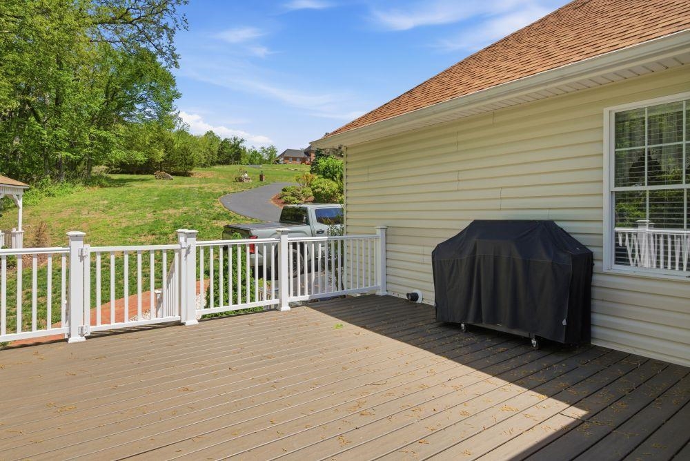 336 Riverbend Drive Pearisburg VA 24134