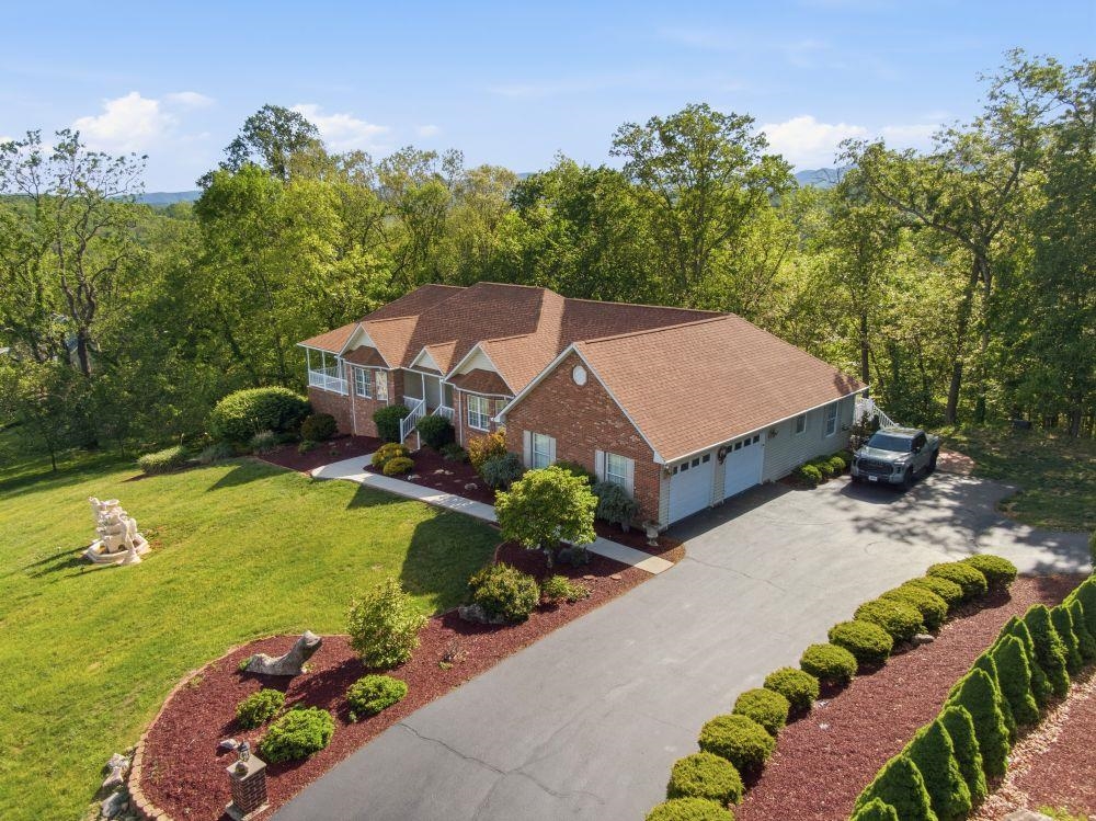 336 Riverbend Drive Pearisburg VA 24134