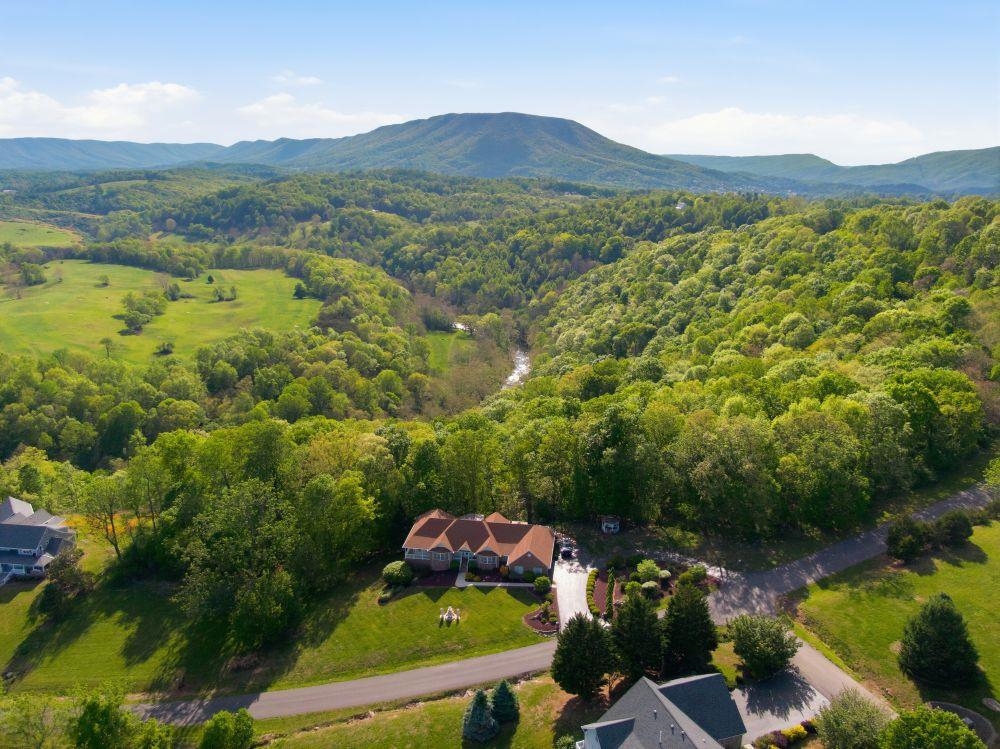 336 Riverbend Drive Pearisburg VA 24134