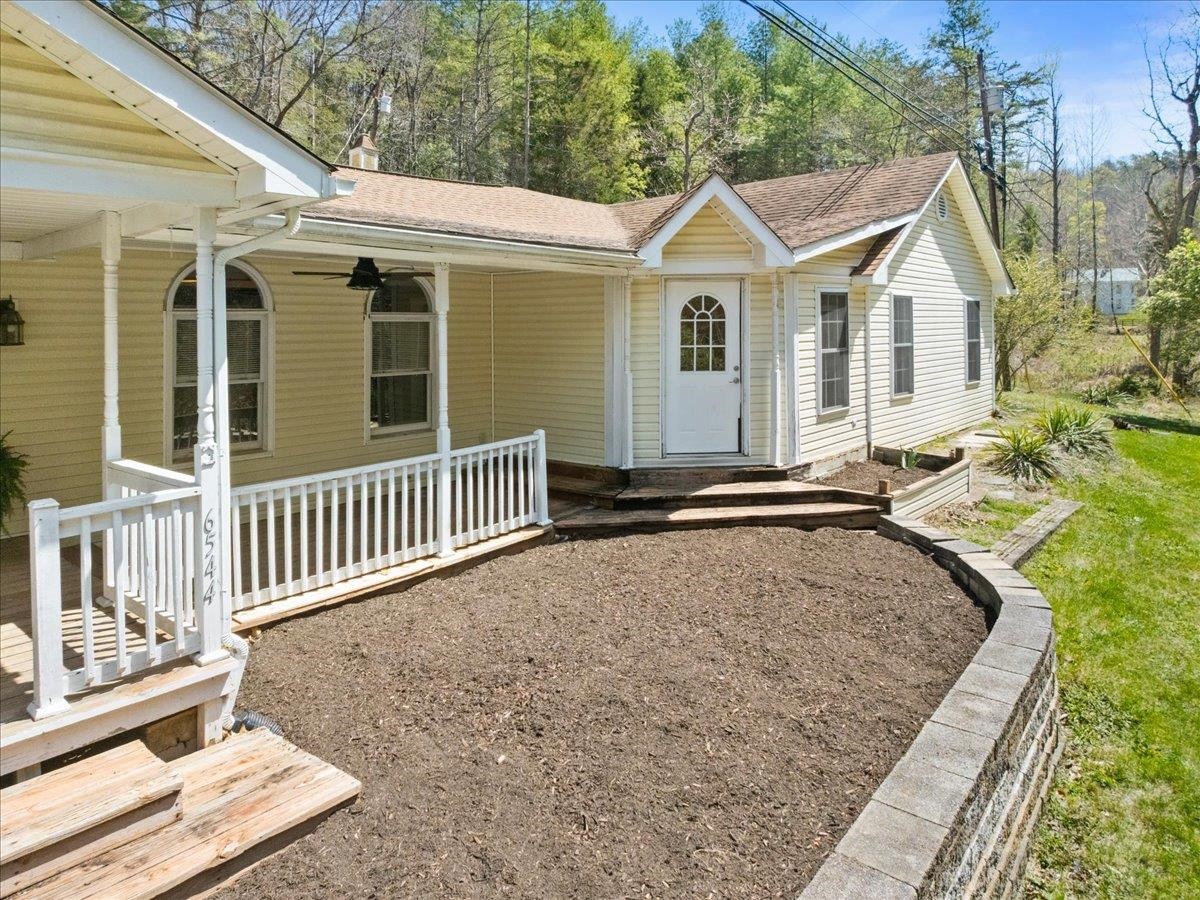 6544 Owens Road Radford VA 24141