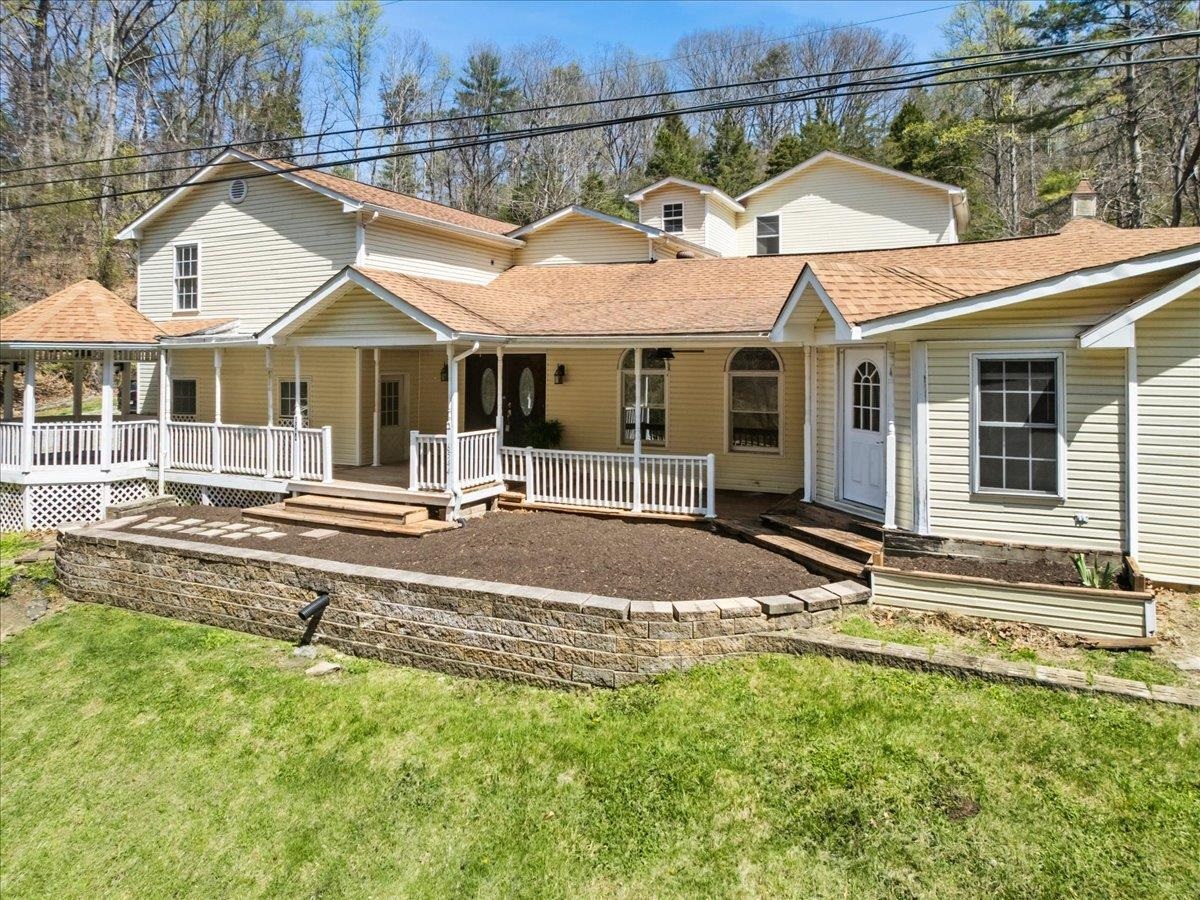 6544 Owens Road Radford VA 24141