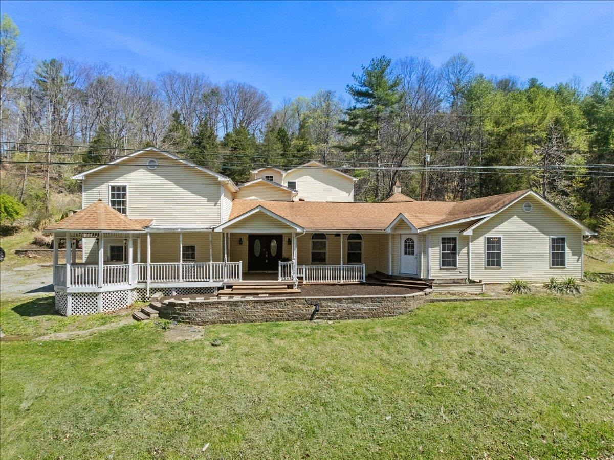 6544 Owens Road Radford VA 24141