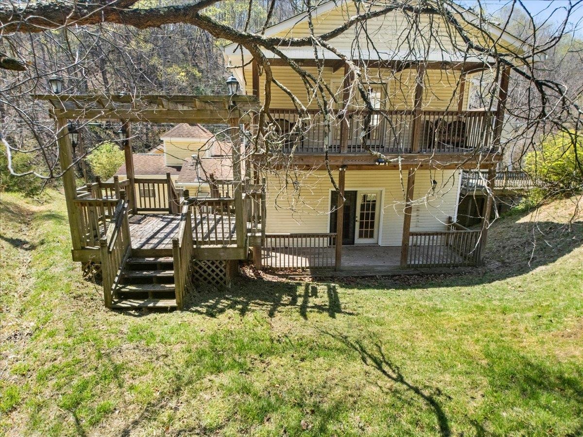 6544 Owens Road Radford VA 24141